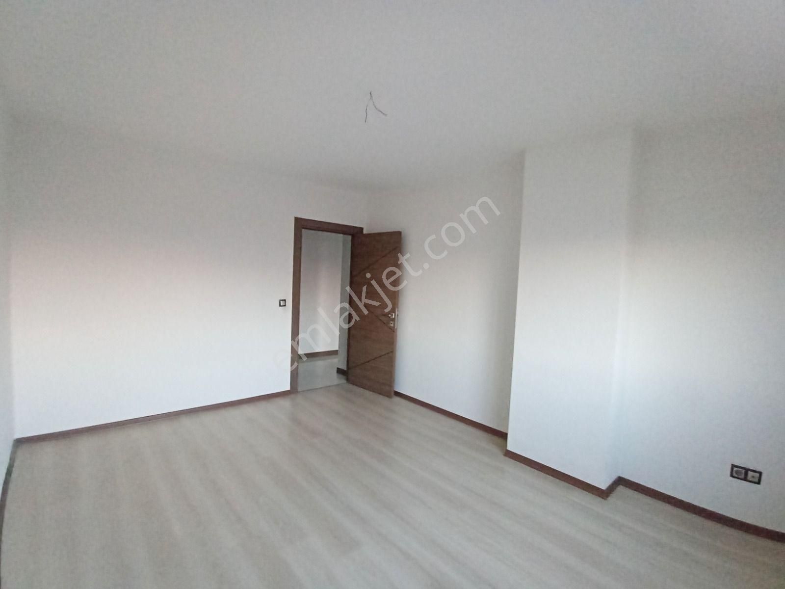 Çanakkale Merkez Troya Cad Üzerinde Site İçi Kiralık 2+1 Daire - Görsel 14