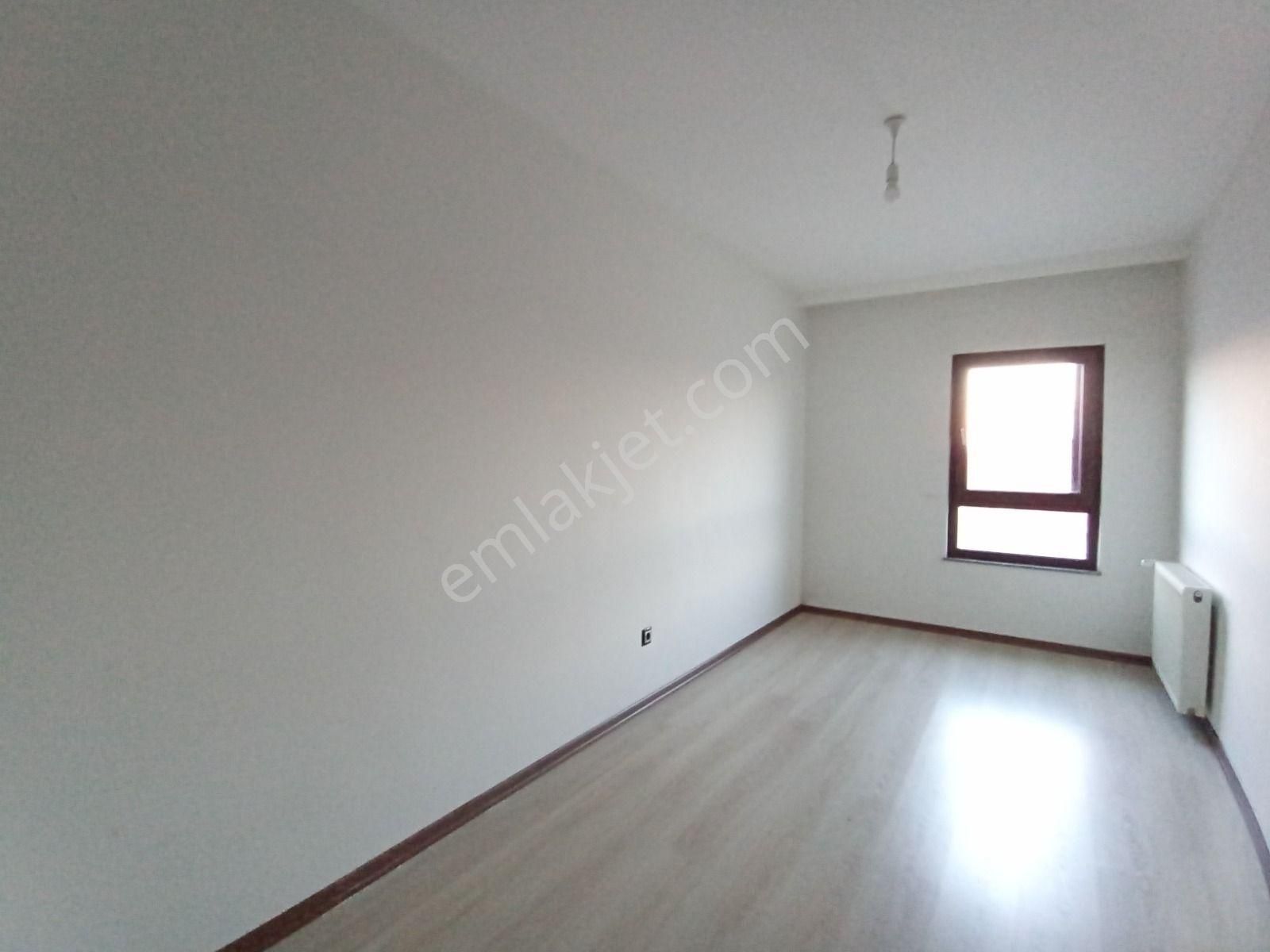 Çanakkale Merkez Troya Cad Üzerinde Site İçi Kiralık 2+1 Daire - Görsel 24