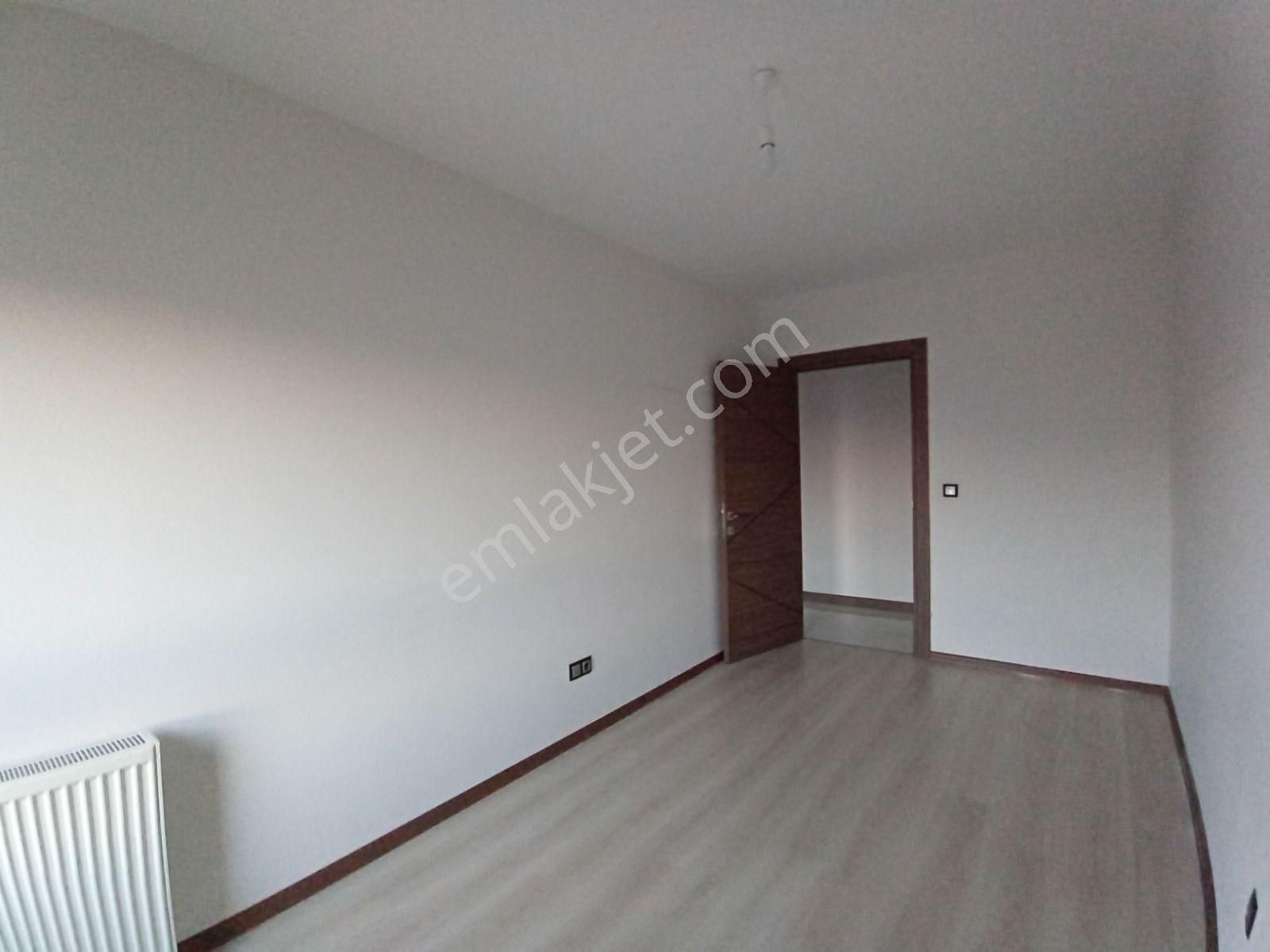 Çanakkale Merkez Troya Cad Üzerinde Site İçi Kiralık 2+1 Daire - Görsel 26