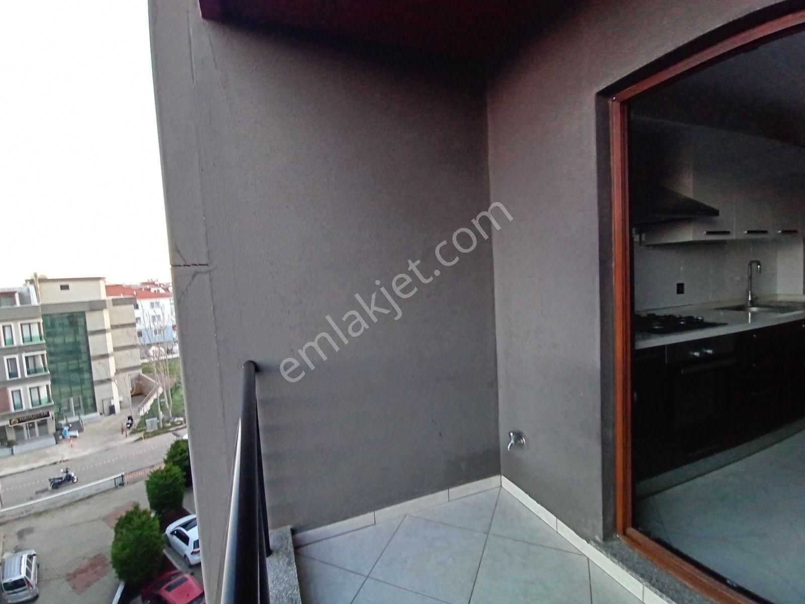 Çanakkale Merkez Troya Cad Üzerinde Site İçi Kiralık 2+1 Daire - Görsel 19