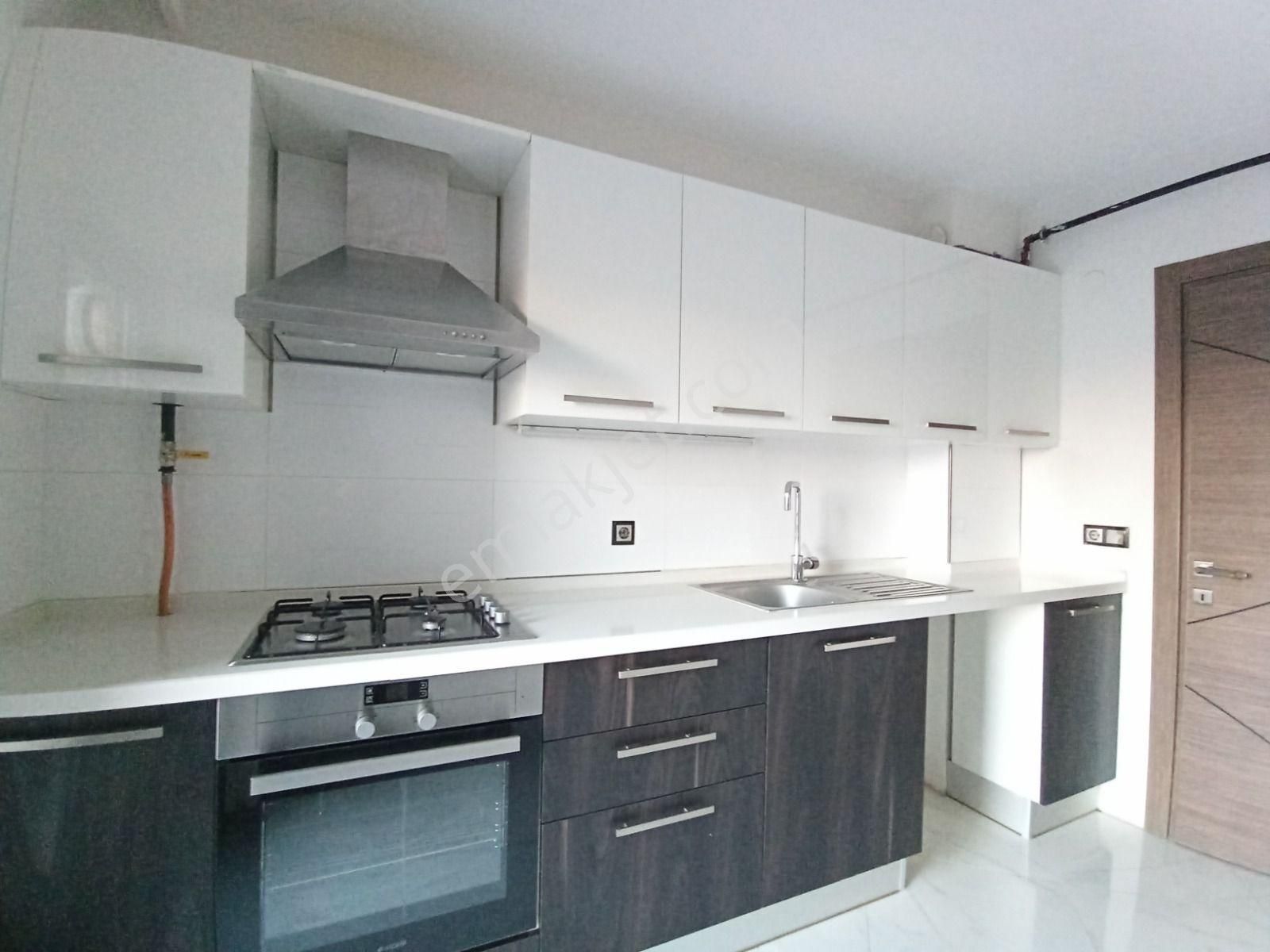 Çanakkale Merkez Troya Cad Üzerinde Site İçi Kiralık 2+1 Daire - Görsel 17