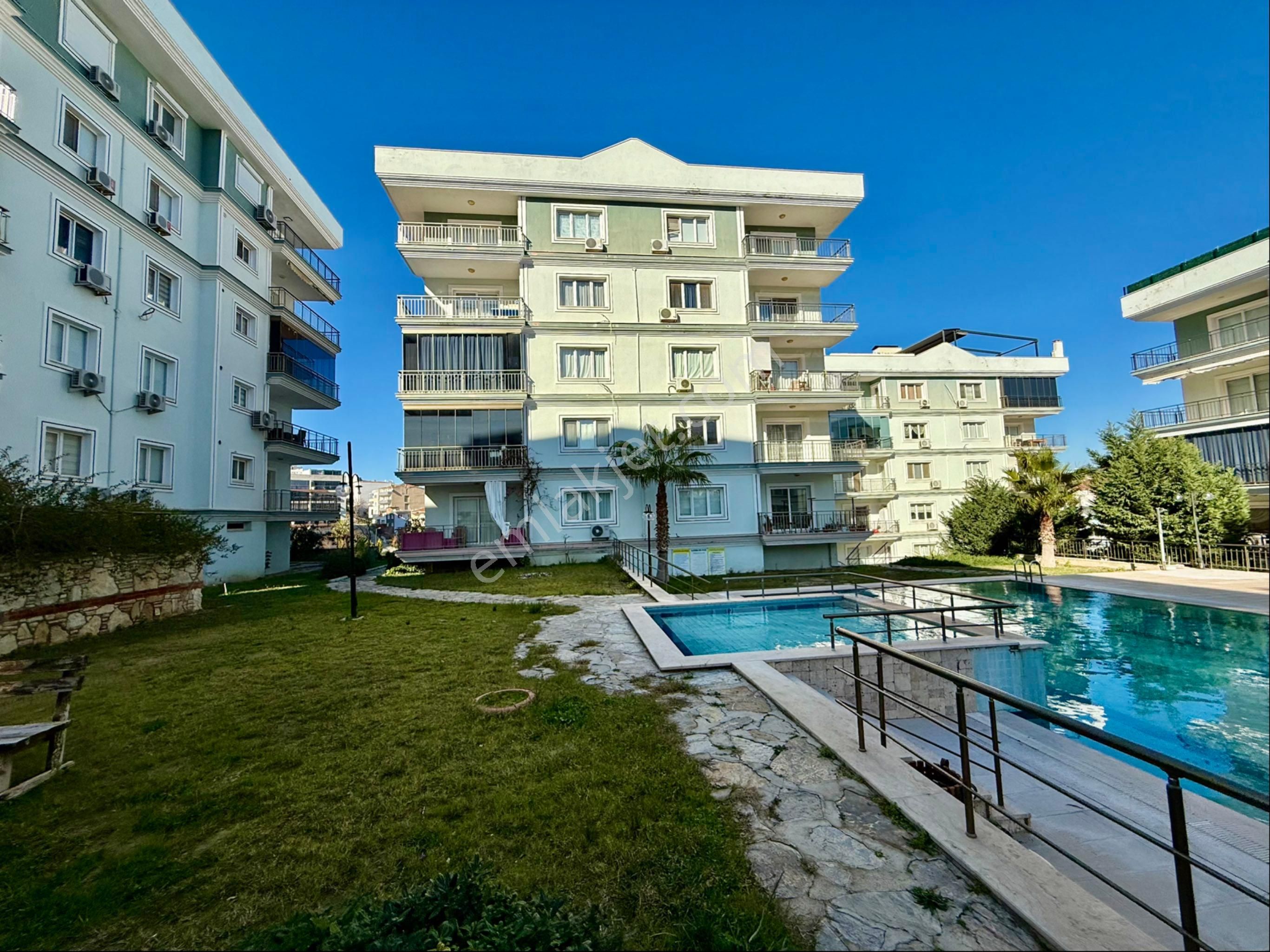 Deniz Manzaralı Bahçe Kullanımlı 3+1 170m2 Daire - Görsel 5