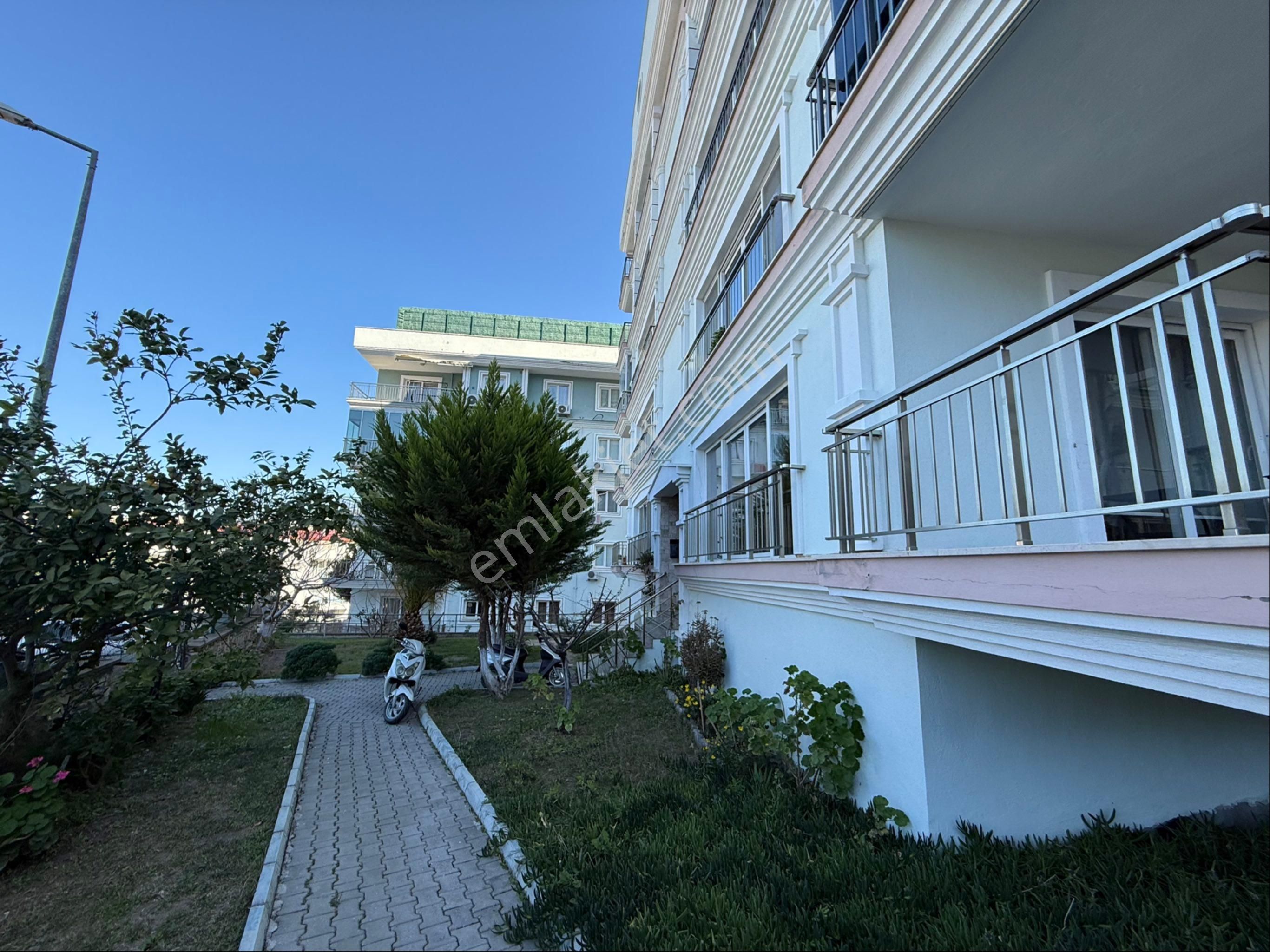 Deniz Manzaralı Bahçe Kullanımlı 3+1 170m2 Daire - Görsel 7