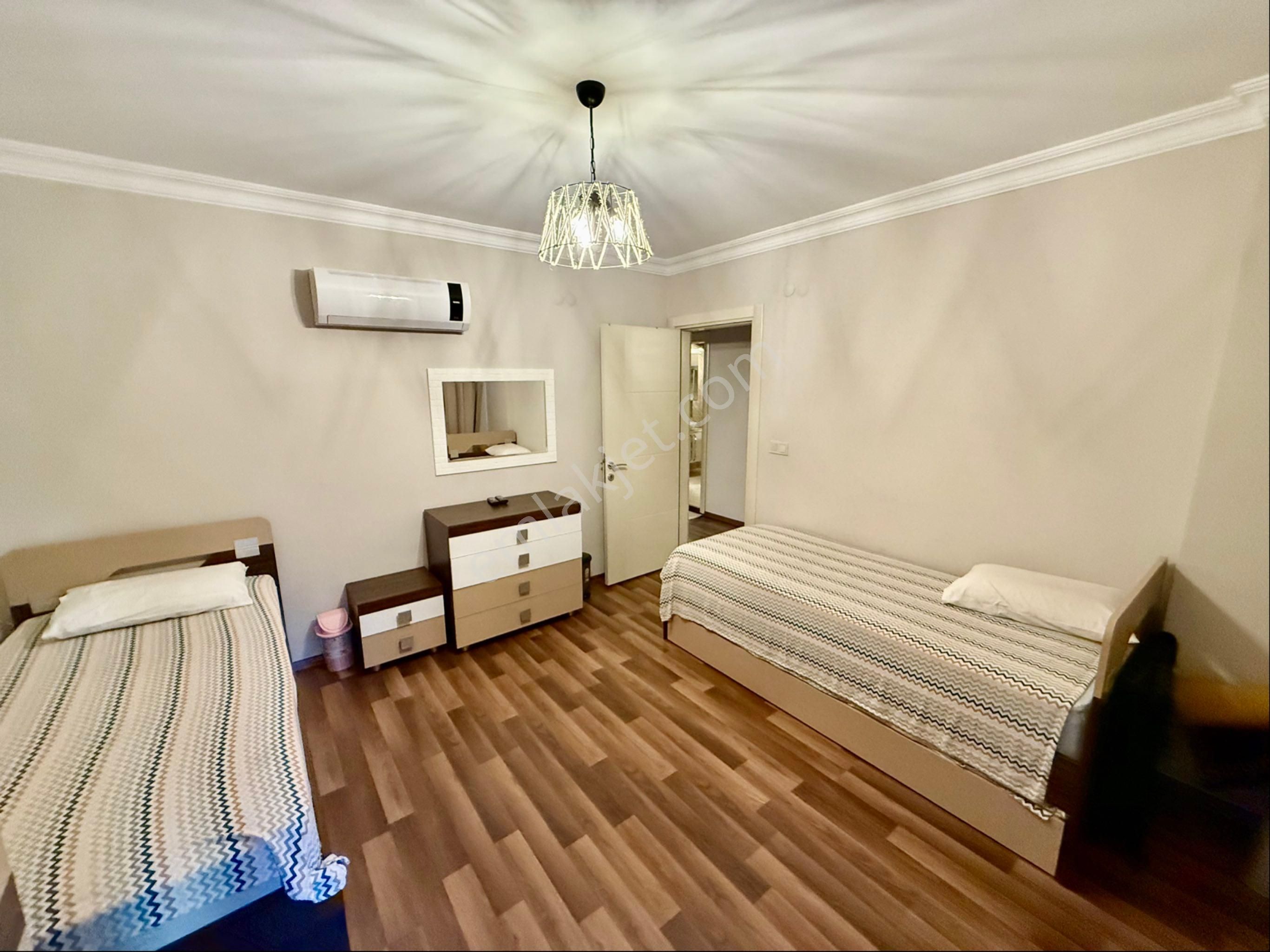 Deniz Manzaralı Bahçe Kullanımlı 3+1 170m2 Daire - Görsel 27