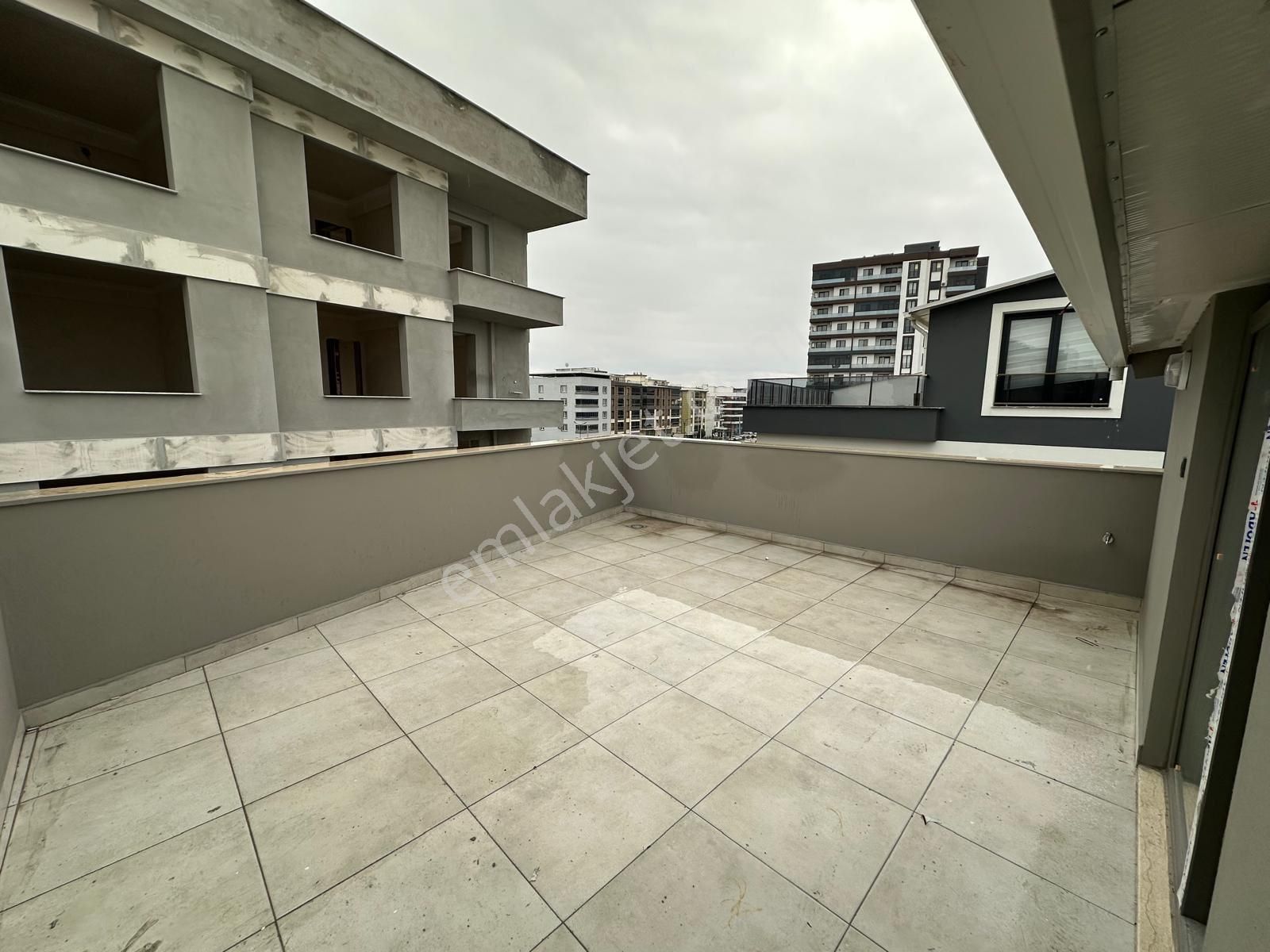 Atatürk Mahallesinde Satılık 5+1 Dubleks Daire - Görsel 12