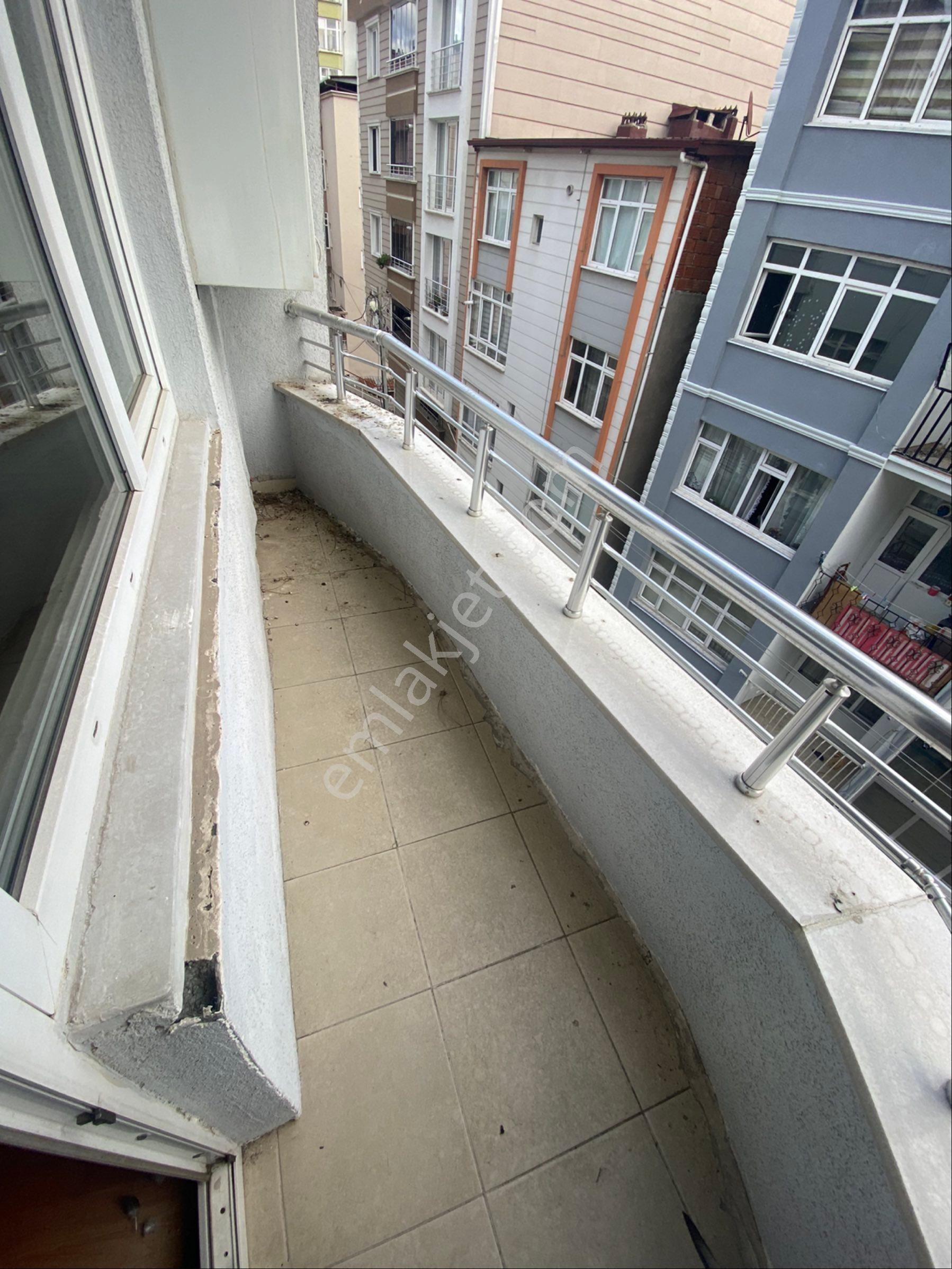 Furkan Emlaktan Kadifekale Mh. 3+1 3.kat 120m2 3 Balkonlu Satılık Fırsat Daire - Görsel 15