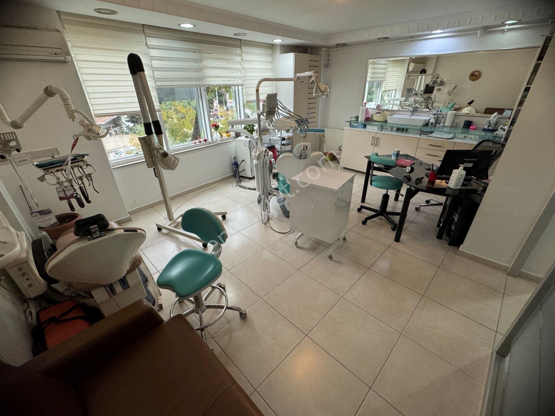 Üsküdar Bağlarbaşı Merkezde 20 Yıllık Diş Muayenehanesi Devren Satılık - Görsel 21