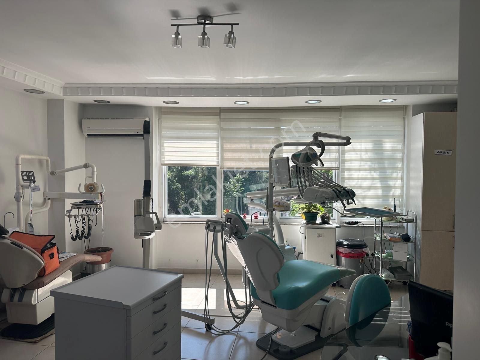 Üsküdar Bağlarbaşı Merkezde 20 Yıllık Diş Muayenehanesi Devren Satılık - Görsel 4