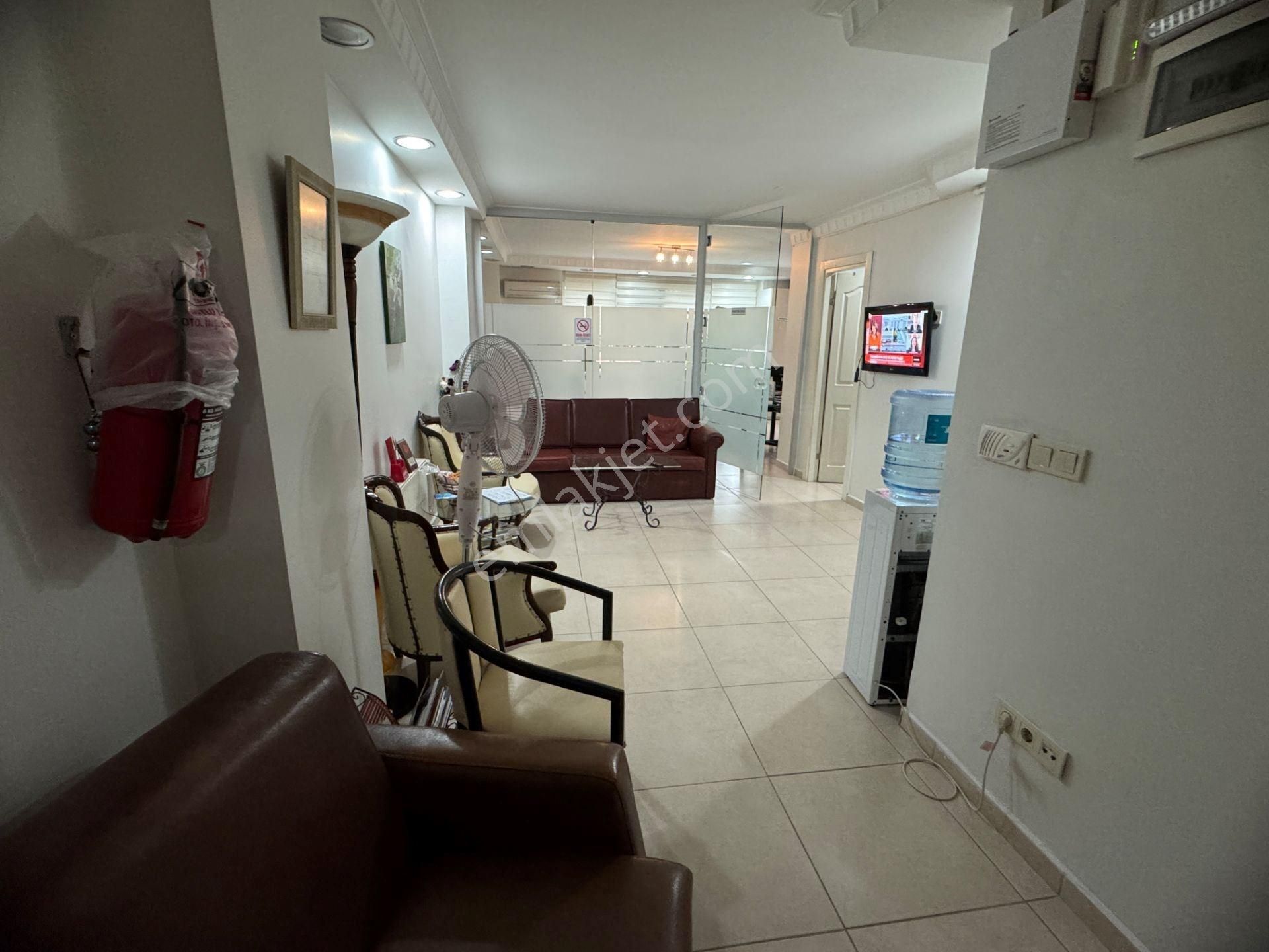 Üsküdar Bağlarbaşı Merkezde 20 Yıllık Diş Muayenehanesi Devren Satılık - Görsel 29