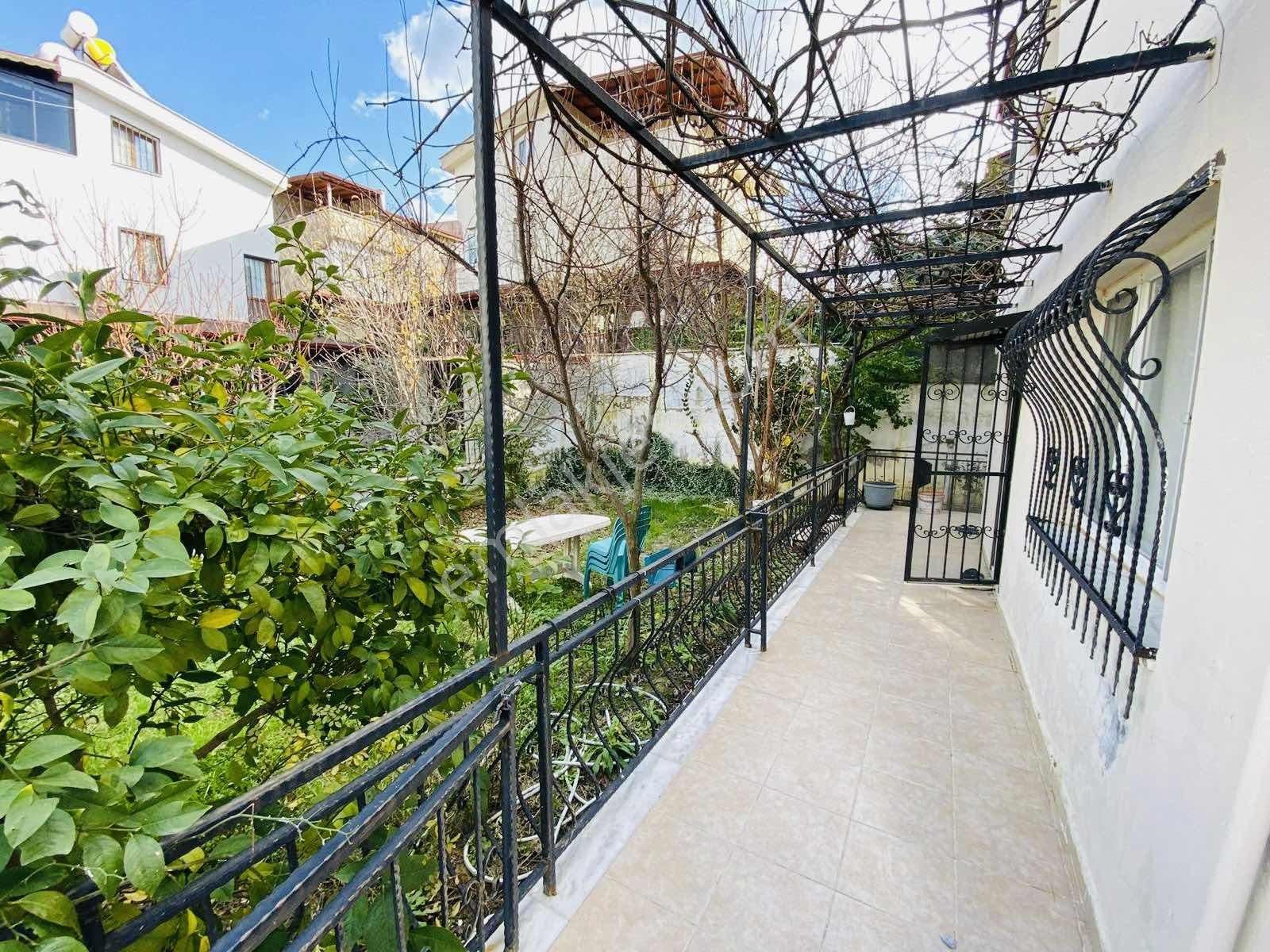 Kuşadası Davutlar'da Kendine Ait Müstakil Bahçeli 3+1 Yazlık - Görsel 16