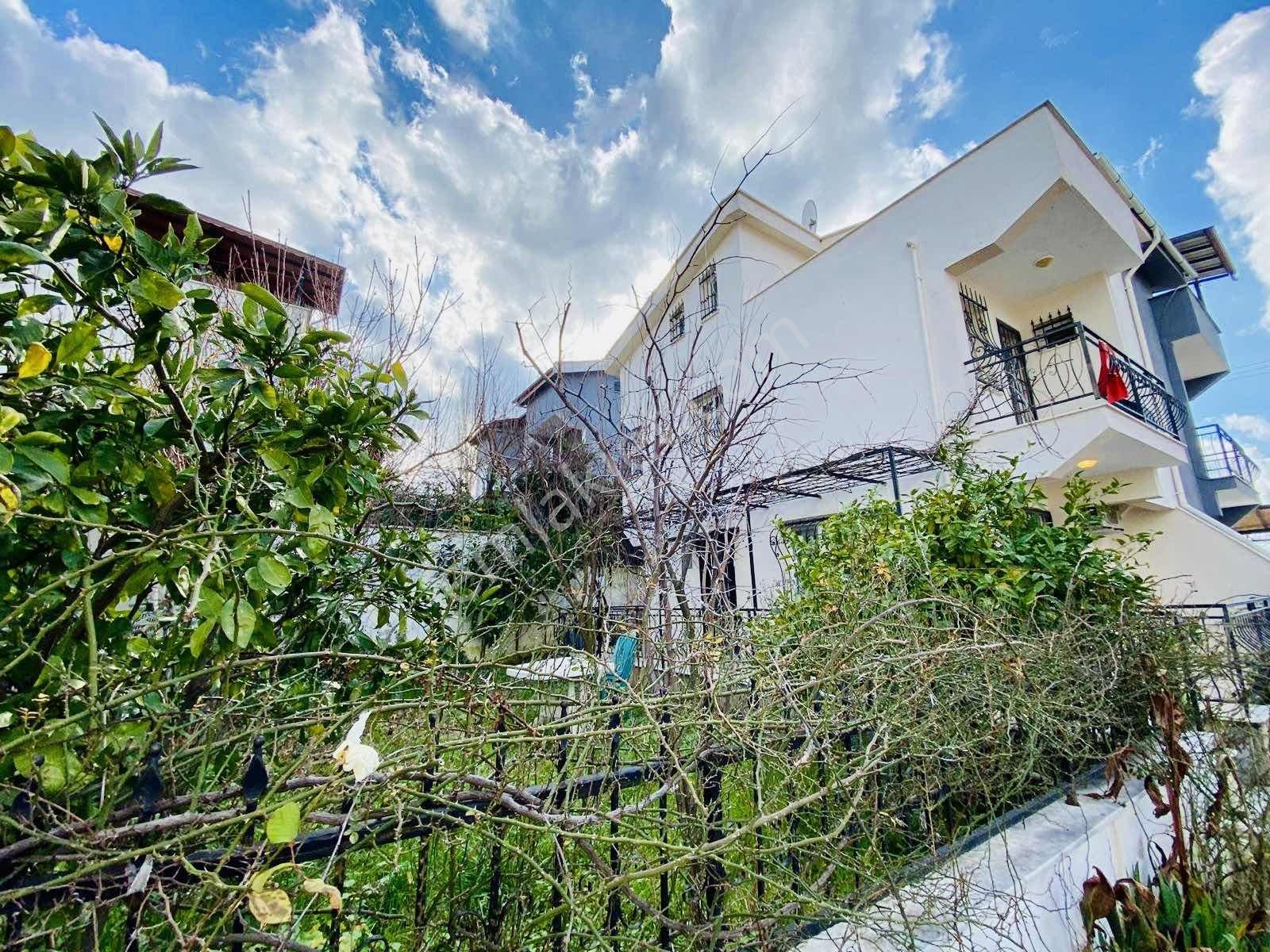 Kuşadası Davutlar'da Kendine Ait Müstakil Bahçeli 3+1 Yazlık - Görsel 11