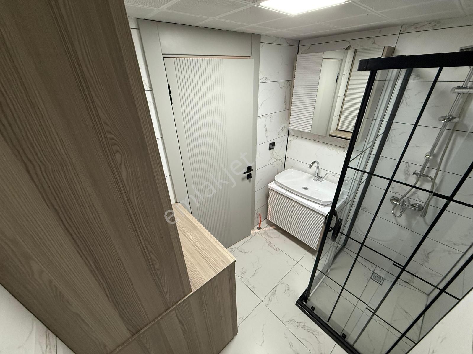 Keçiörende Megalüks Geniş 3+1 Giyinme Odal Ebeveyn Banyolu Daire - Görsel 7