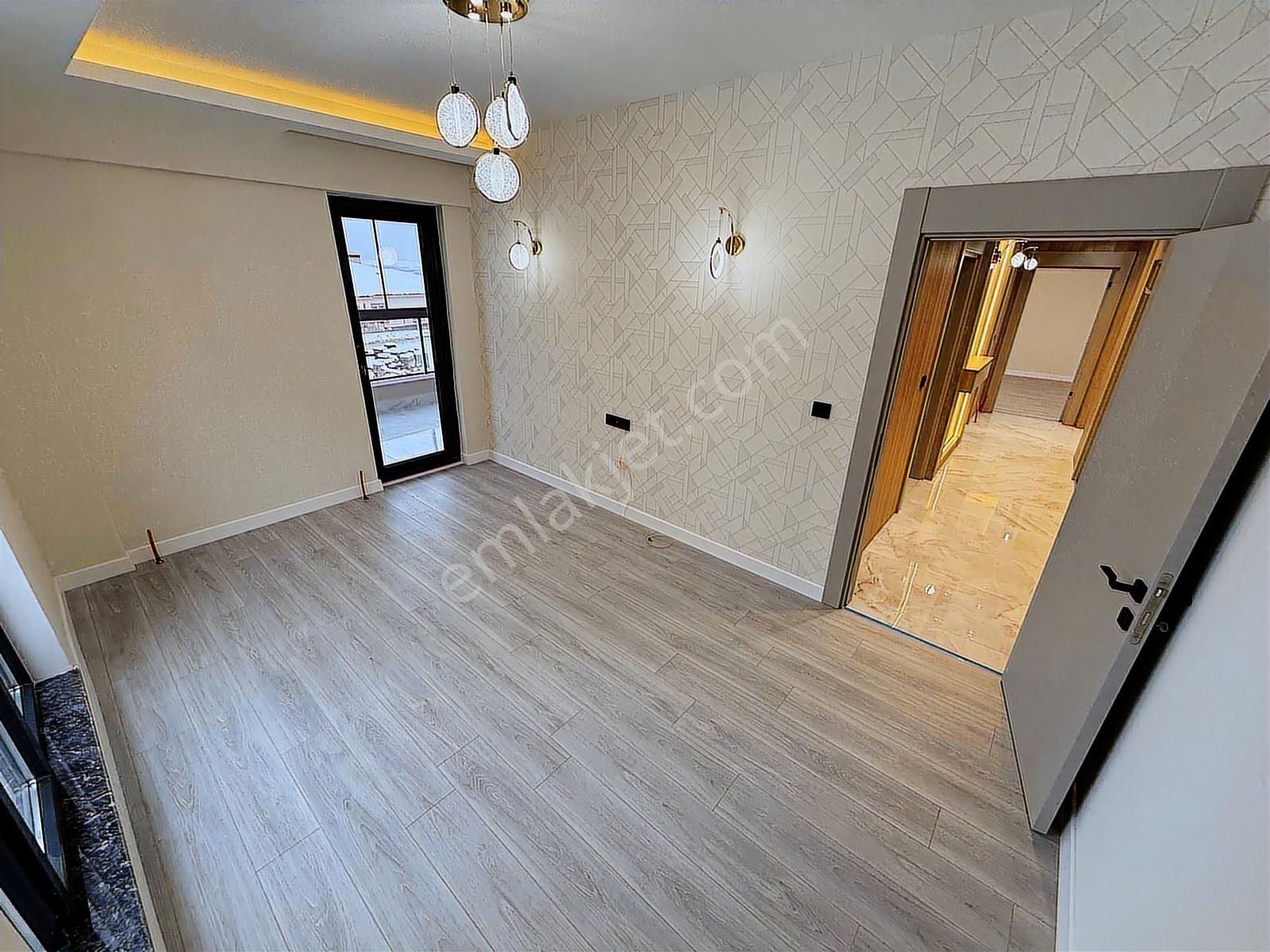 Keçiörende Megalüks Geniş 3+1 Giyinme Odal Ebeveyn Banyolu Daire - Görsel 17