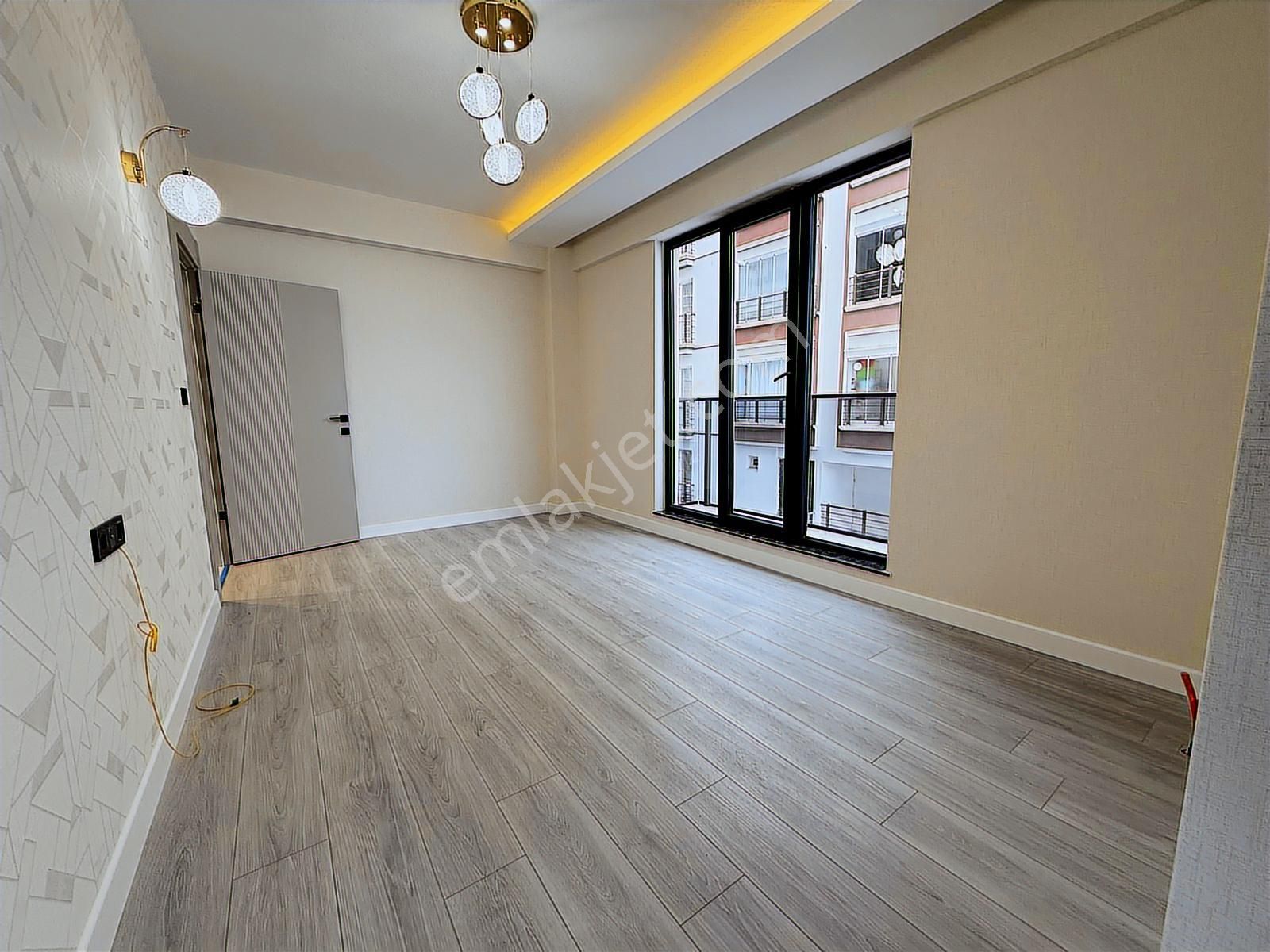 Keçiörende Megalüks Geniş 3+1 Giyinme Odal Ebeveyn Banyolu Daire - Görsel 35