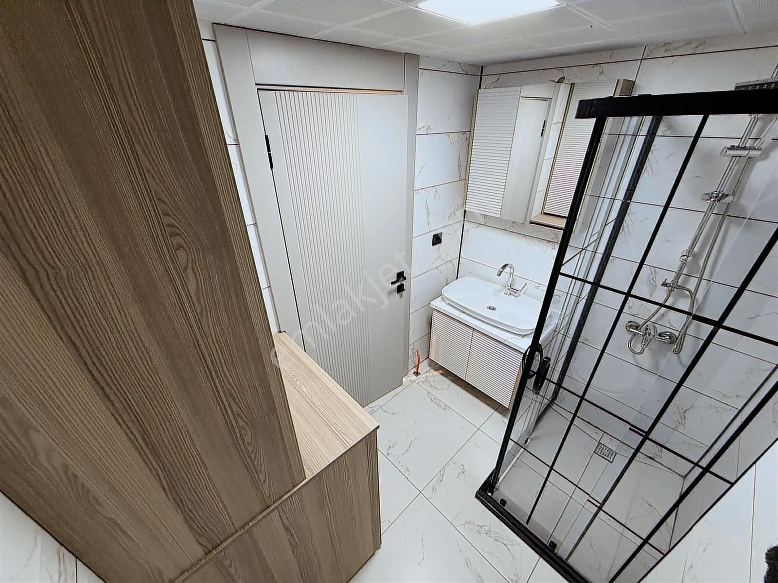 Keçiörende Megalüks Geniş 3+1 Giyinme Odal Ebeveyn Banyolu Daire - Görsel 19