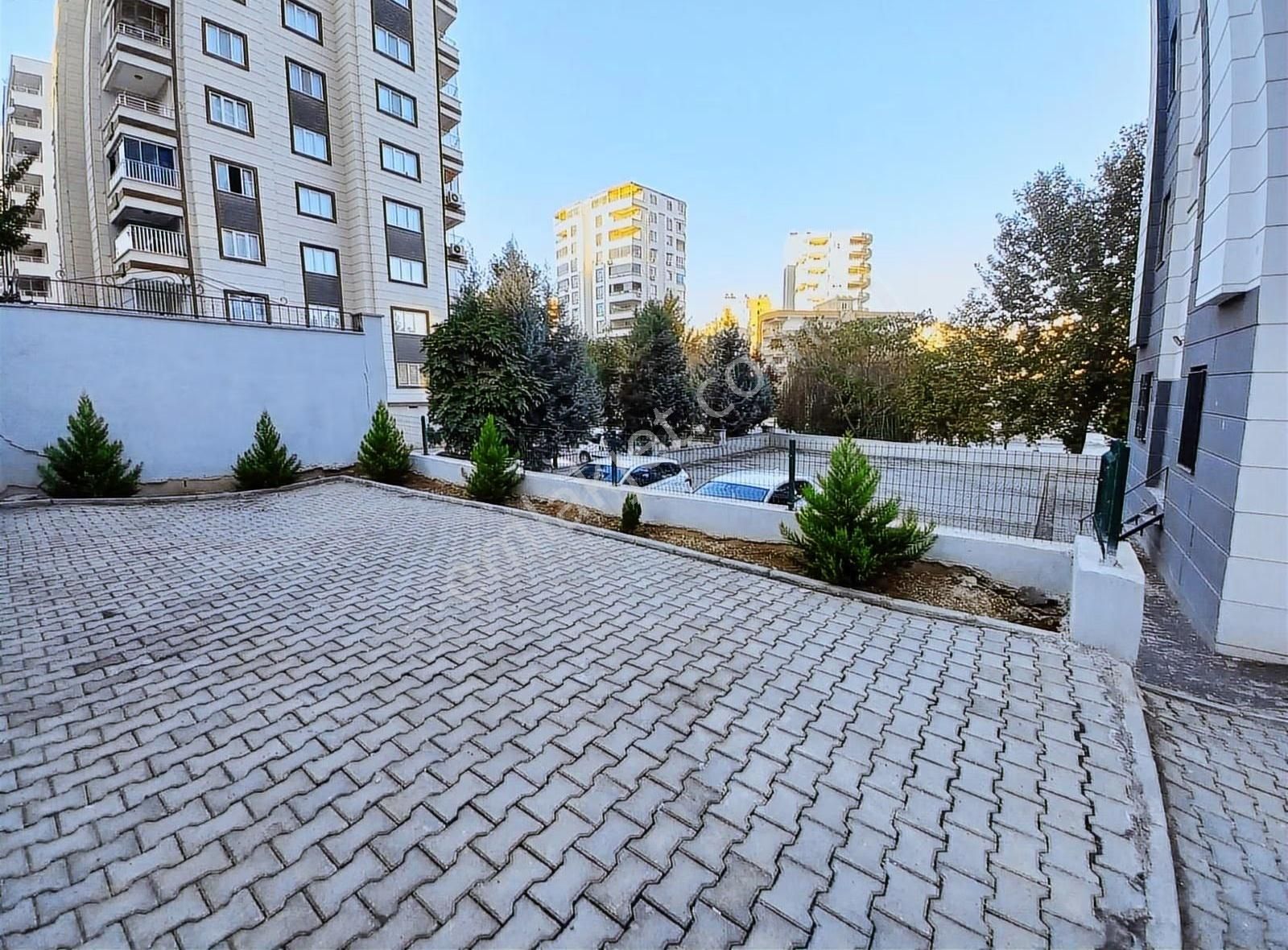 Kültür Emlaktan 2+1 Lüks Arakat Daire İçi Full Yapılı - Görsel 3
