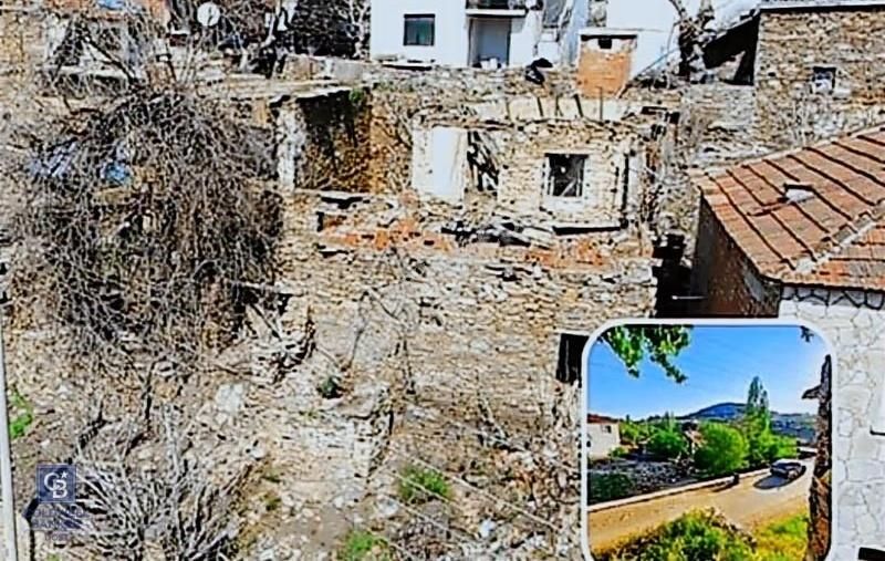 İzmir Bayındır Söğütören Satılık Taş Ev Ve Arsası - Görsel 17