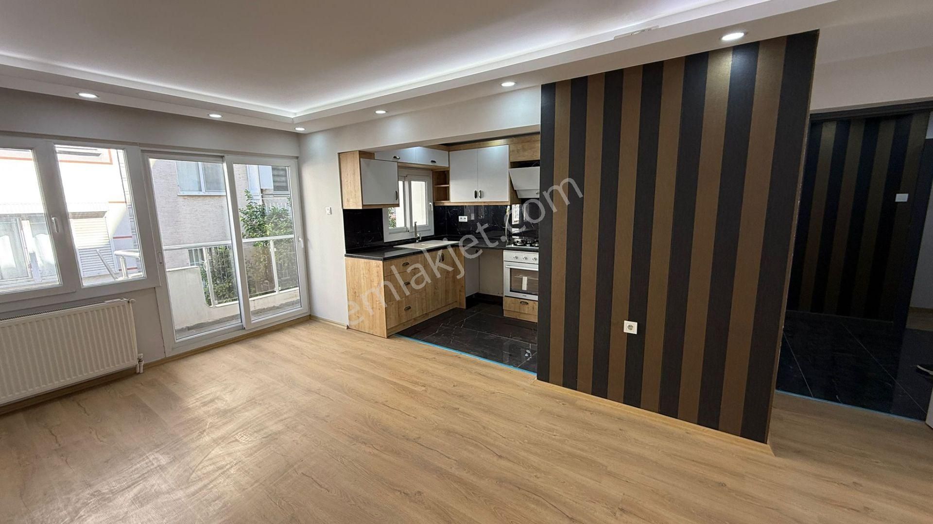 Tek Fiyat 2 Daire 3+1 - 1+1 Lüx Yapılı Daire 120 M2 Ve 55 M2