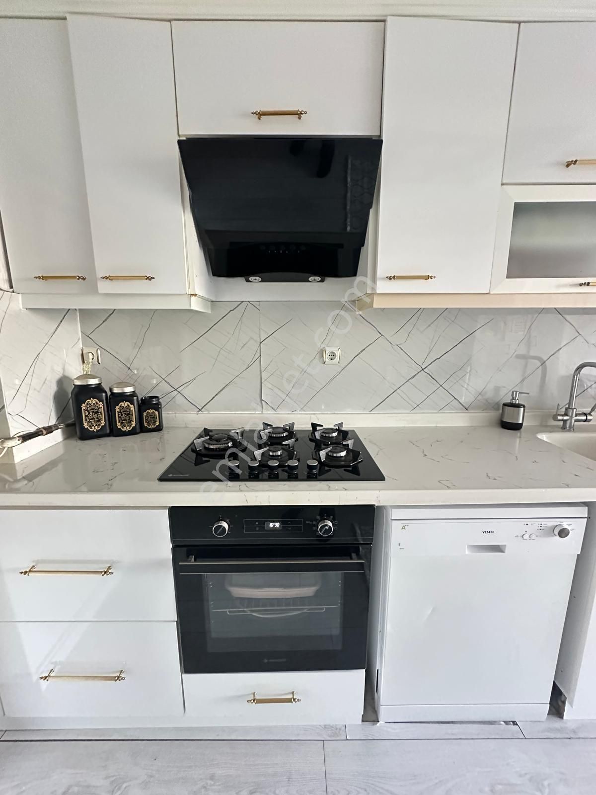 Beşikkaya Mah 4+1 Satılık Ara Kat Asansörlü Daire Hilal Emlaktan - Görsel 6