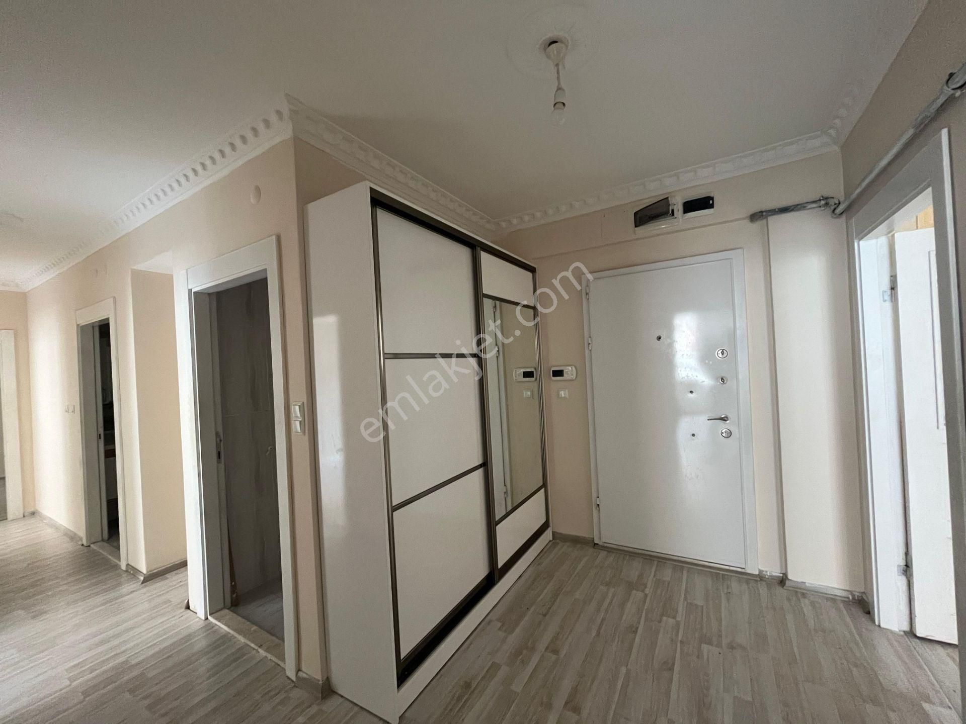 Kanuni Mahallesi'nde 3+1 Ebeveyn Banyolu Daire! - Görsel 33