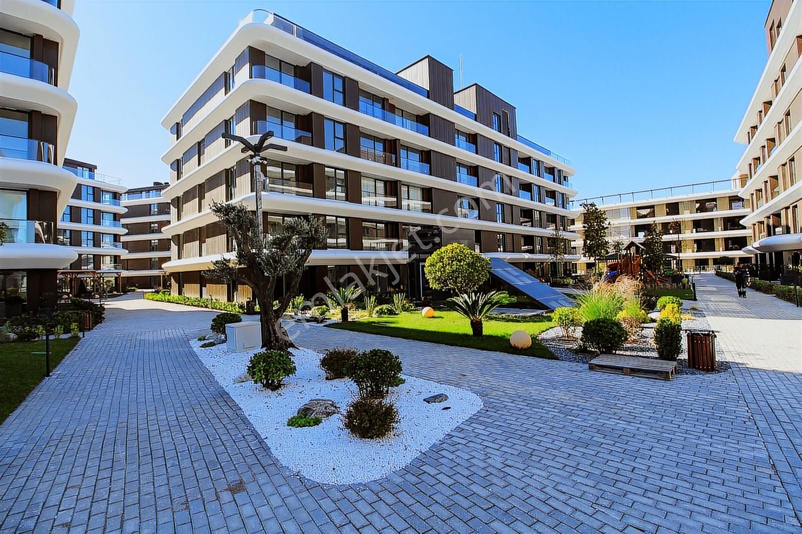Yalova'da Elegantpark Sitesi'nde Kiralık 1+0 Daire | Tekce