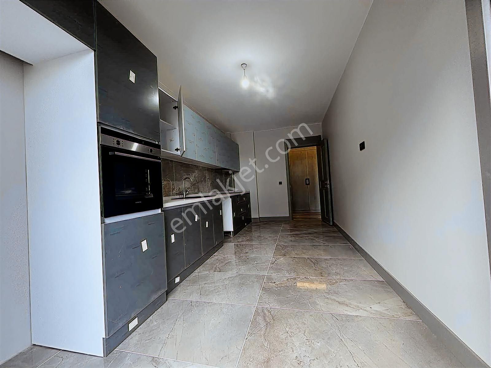 Bahçelievler Mh Hasbahçe Sitesinde Süper Konumda 3,5+1 Lüx Daire - Görsel 22