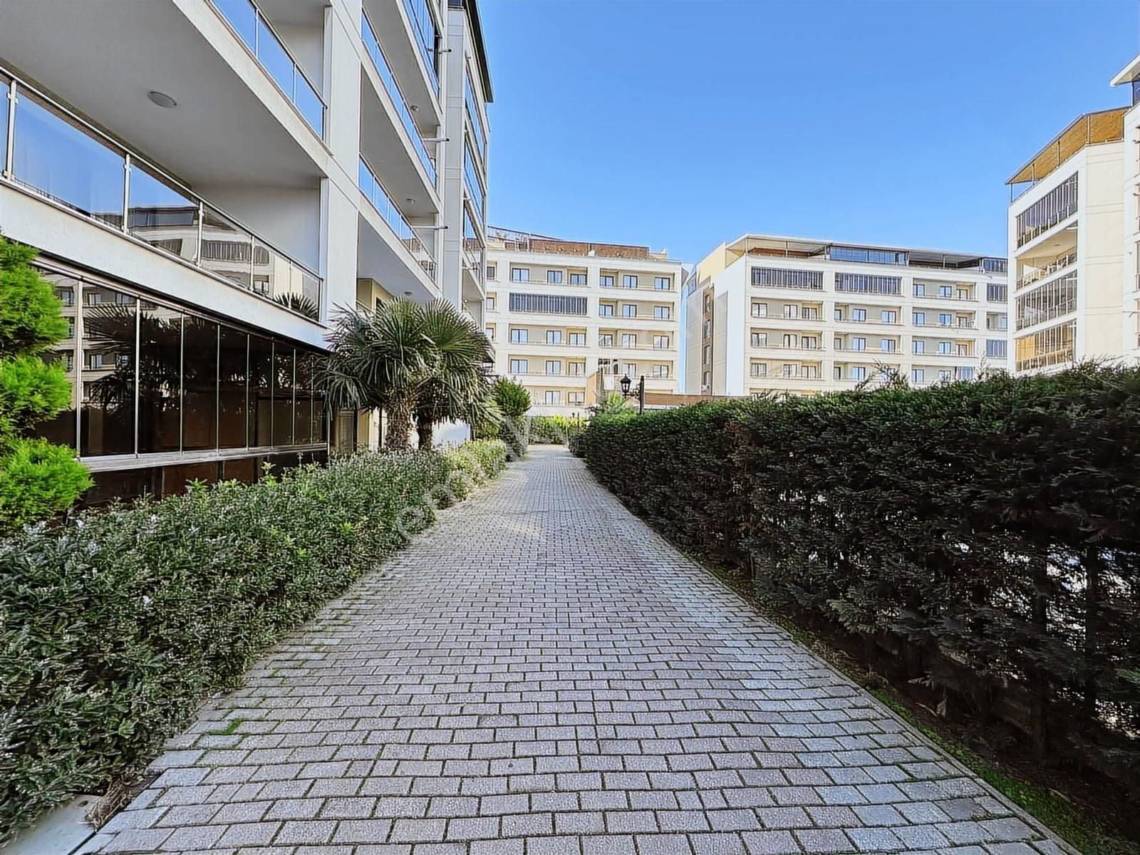 Remax Leon Güzelyalı Burgazpark 3 Evleri'nde Satılık 4+2 Daire - Görsel 18