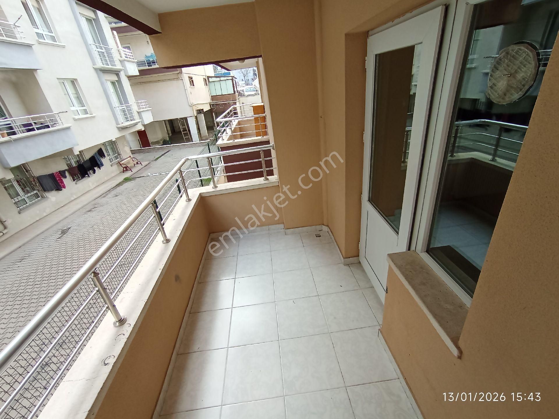 Hazer'den 3 Balonlu Geniş Bakımlı Karakeçili Caddesi Ve Ortaokula Sınır Kiralık 3+1 Daire - Görsel 5