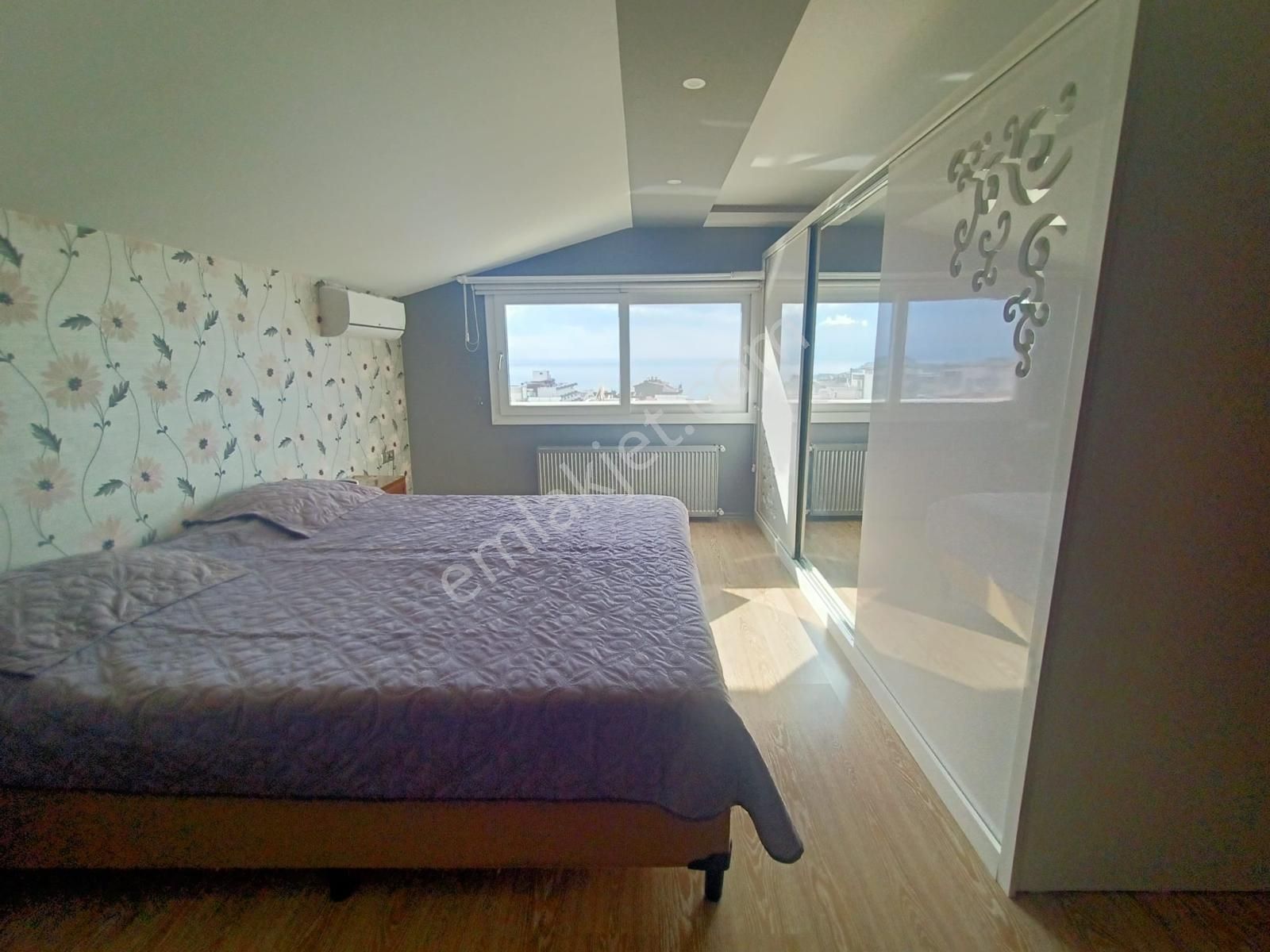 Ege Mahallesi'nde Deniz Manzaralı Çatı Dubleks Daire - Görsel 11