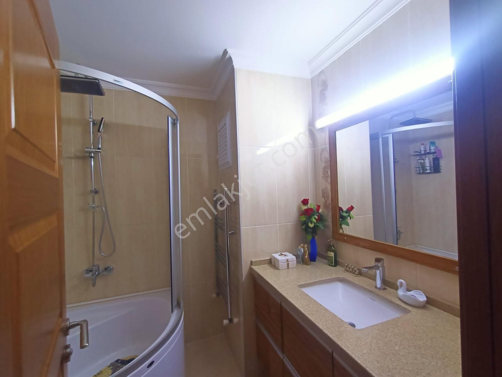 Ege Mahallesi'nde Deniz Manzaralı Çatı Dubleks Daire - Görsel 24