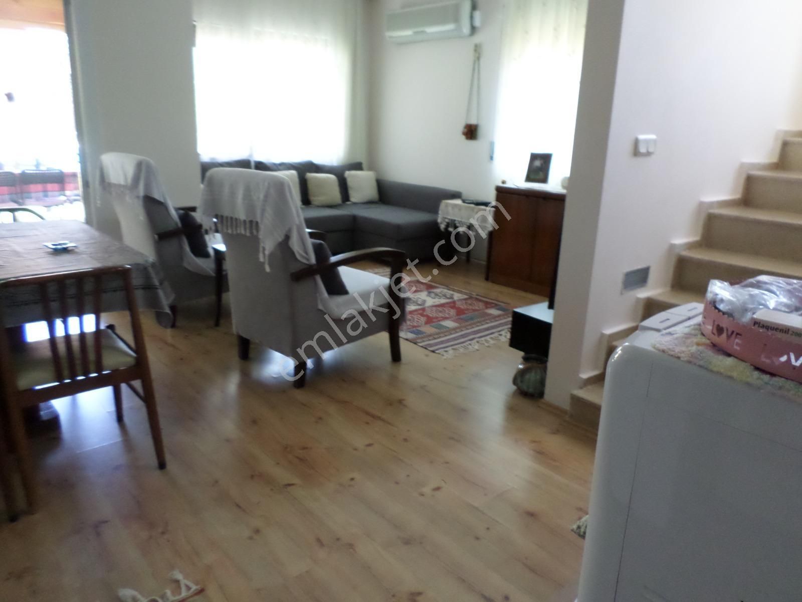 Urla Çeşmealtı'nda Havuzlu Site İçinde 3+1 Kiralık Villa - Görsel 7