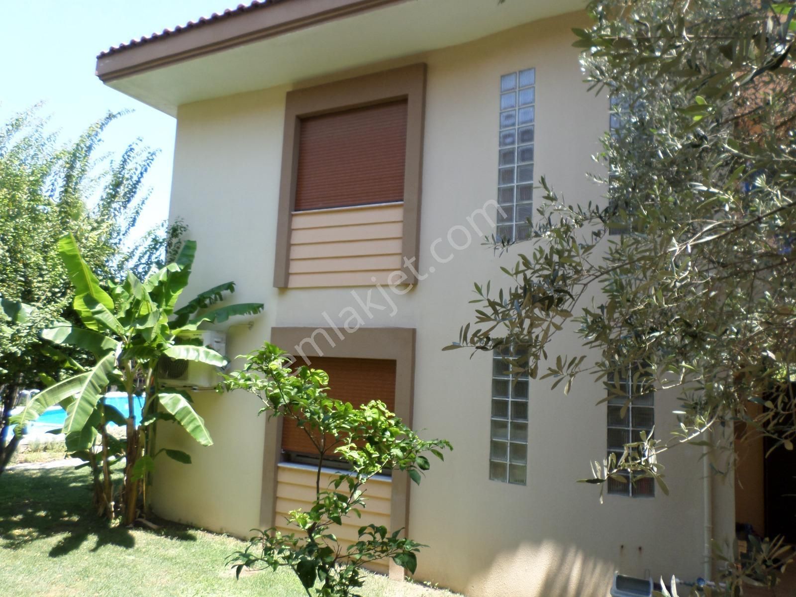 Urla Çeşmealtı'nda Havuzlu Site İçinde 3+1 Kiralık Villa - Görsel 4