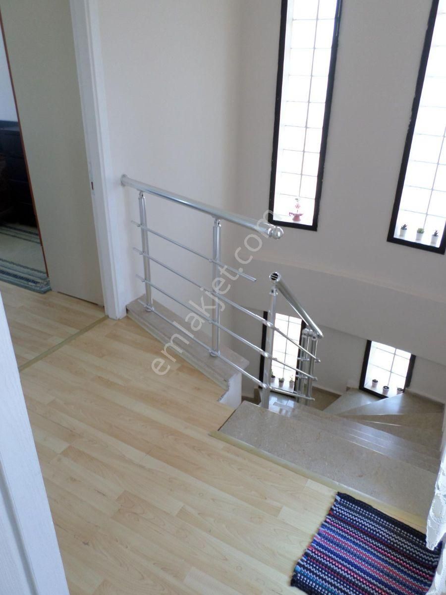 Urla Çeşmealtı'nda Havuzlu Site İçinde 3+1 Kiralık Villa - Görsel 12