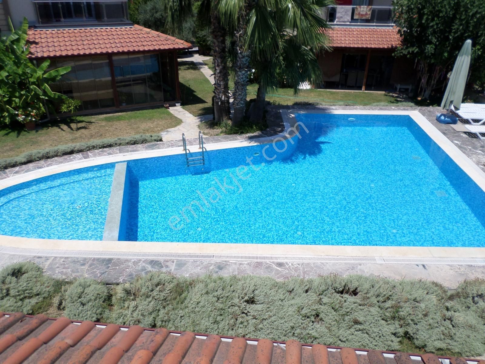 Urla Çeşmealtı'nda Havuzlu Site İçinde 3+1 Kiralık Villa - Görsel 21