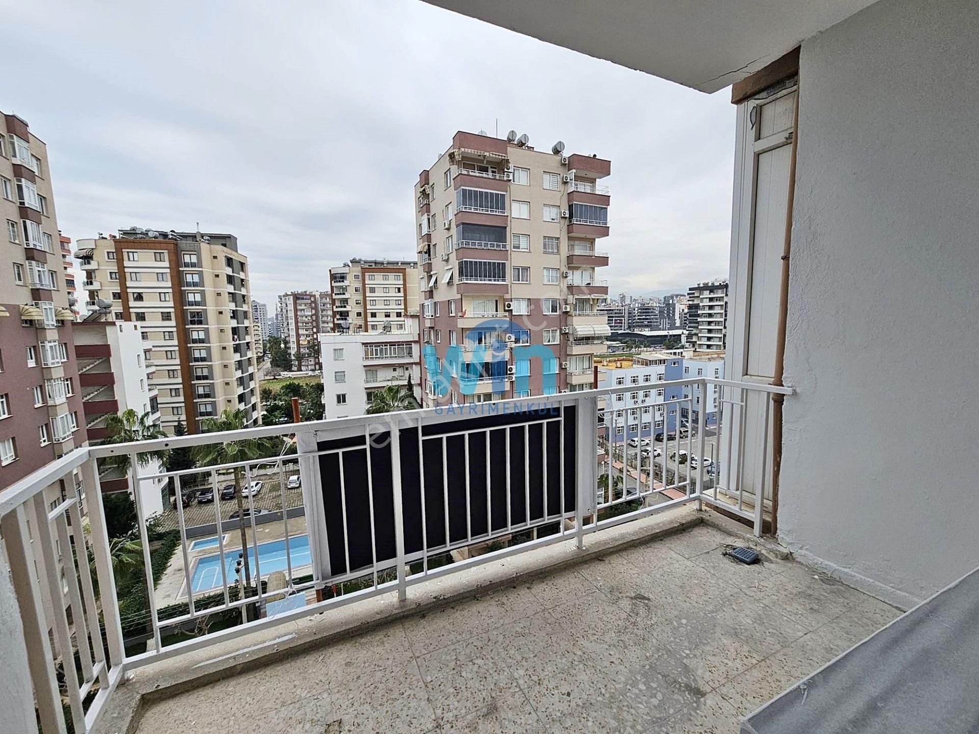 Win'den Mezitlide Yeni Tadilatı Yapılmış Havuzlu Sitede Kiralık 3+1 Daire - Görsel 5