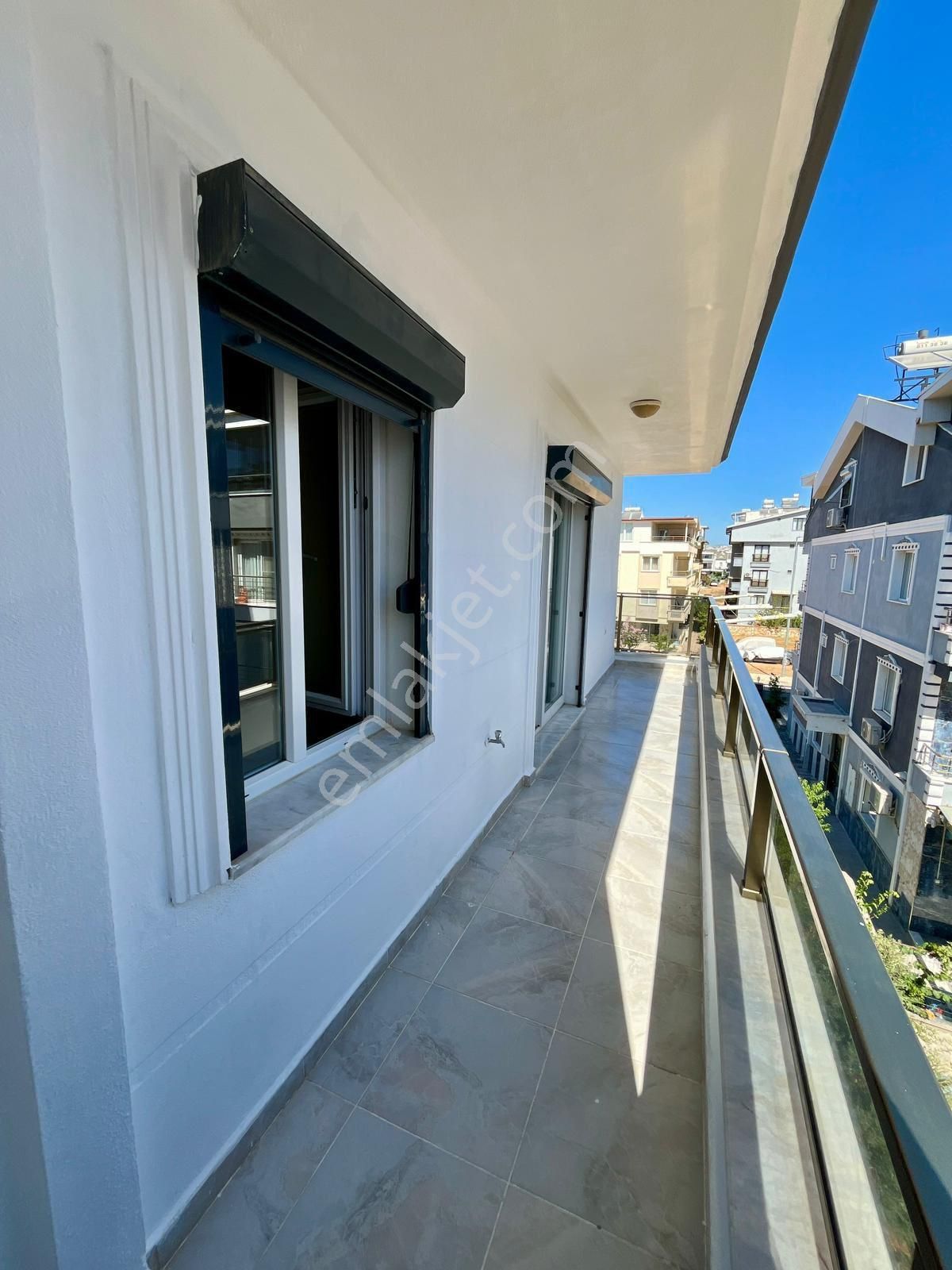 Efeler’de 3+1 , Full Yapılı , Pazarlıklı Dublex