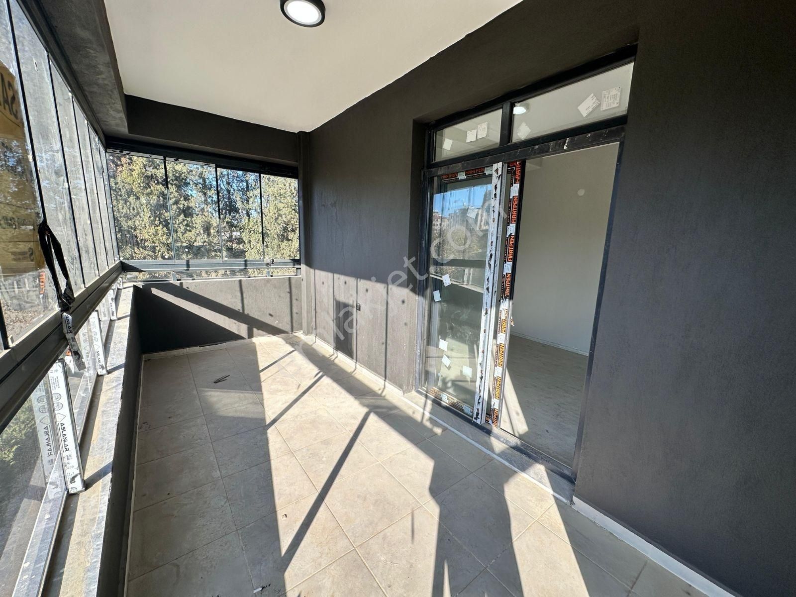 Emiryapi Gayrimenkuldan Mükemmel Havuzlu Site İçinde 2+1 Daire - Görsel 25