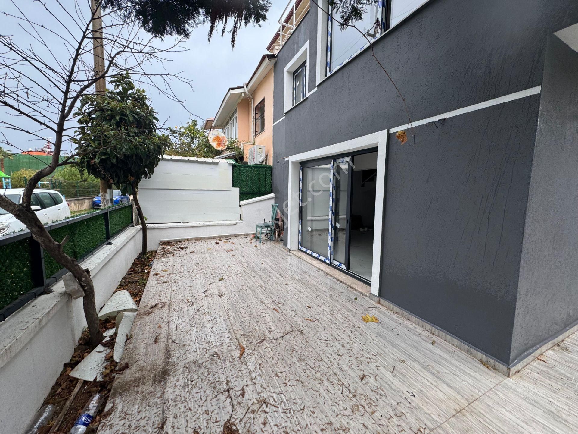 Güzelbahçe Yalı Mahallesi'nde Deniz Manzaralı Satılık Villa - Görsel 20