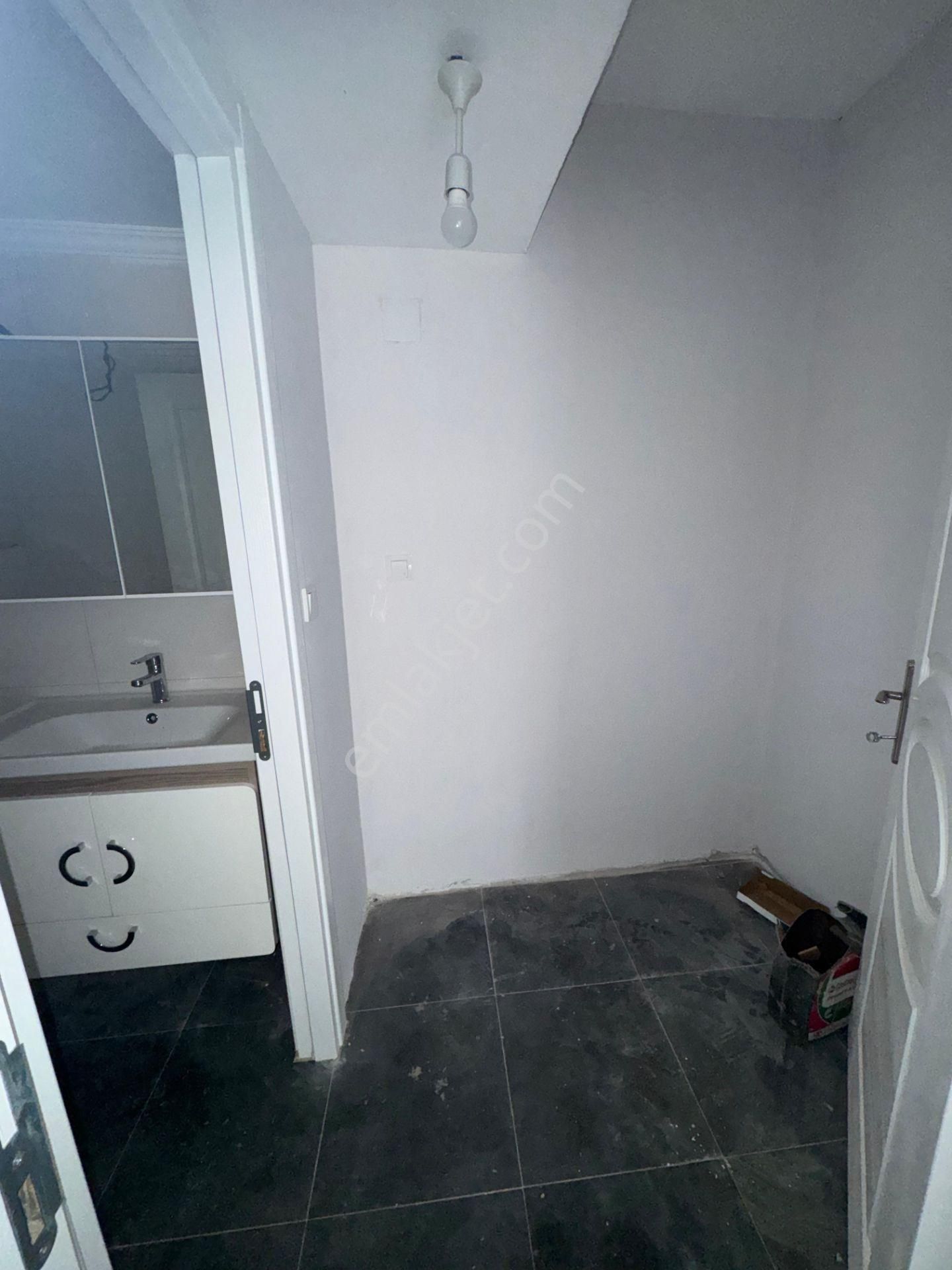 Güzelbahçe Yalı Mahallesi'nde Deniz Manzaralı Satılık Villa - Görsel 17