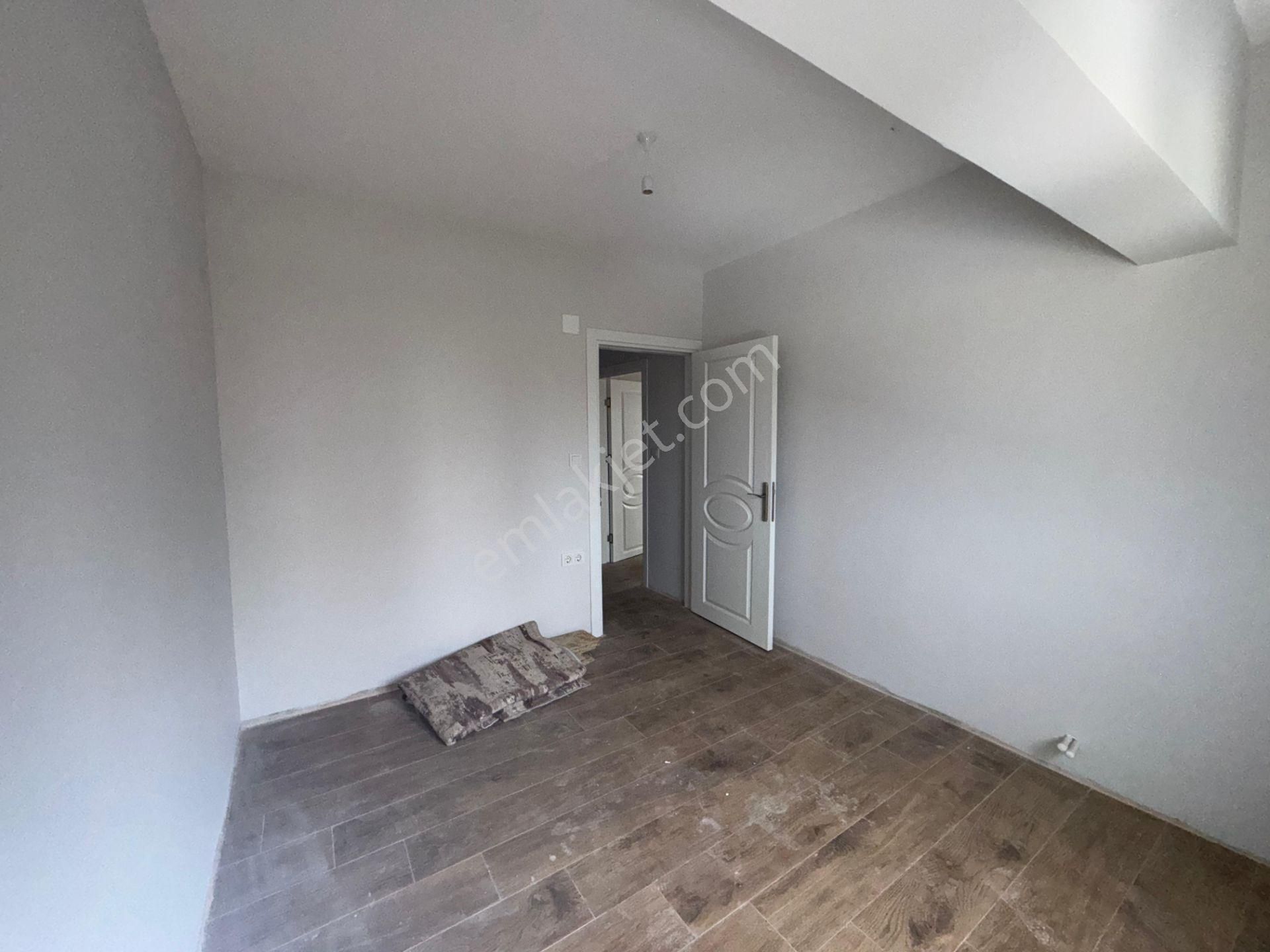 Güzelbahçe Yalı Mahallesi'nde Deniz Manzaralı Satılık Villa - Görsel 15