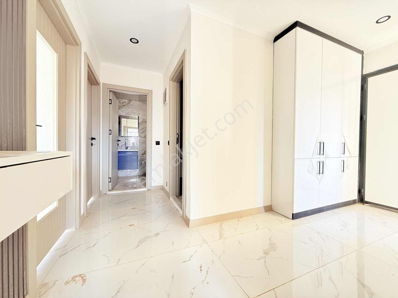 Hem_çok_geniş_hem_çok_ferah_1.5_mılyon_kredılı_çift_balkon_sıfır - Görsel 4