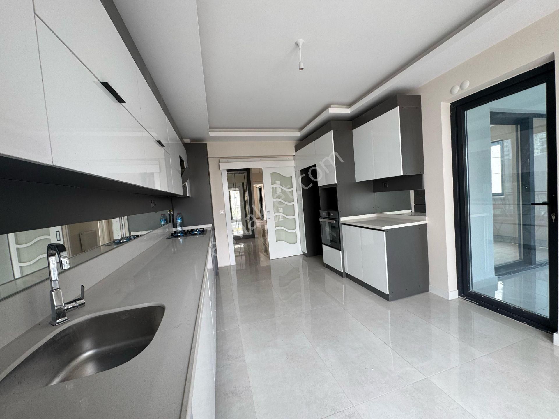 Irmak Emlak- Bağlıca Satılık Merkezde K.otoparklı 4+1 Daire - Görsel 4