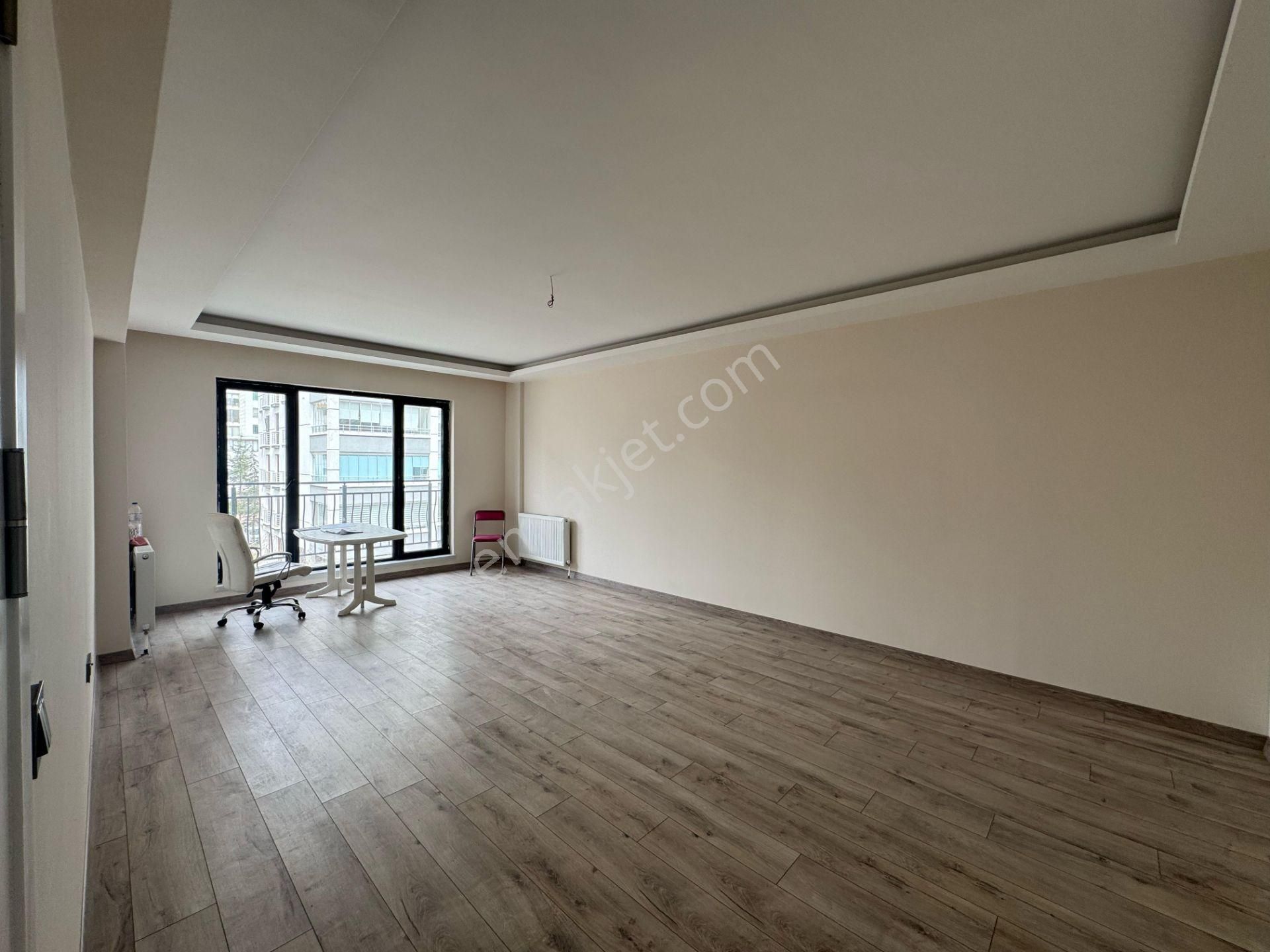 Irmak Emlak- Bağlıca Satılık Merkezde K.otoparklı 4+1 Daire - Görsel 9