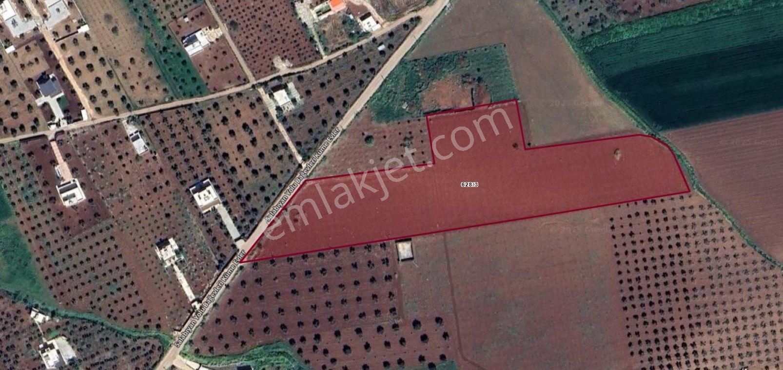 Babil Emlaktan Satlık Şehrin Dibinde Bağevlik-villalık Fıstıklık