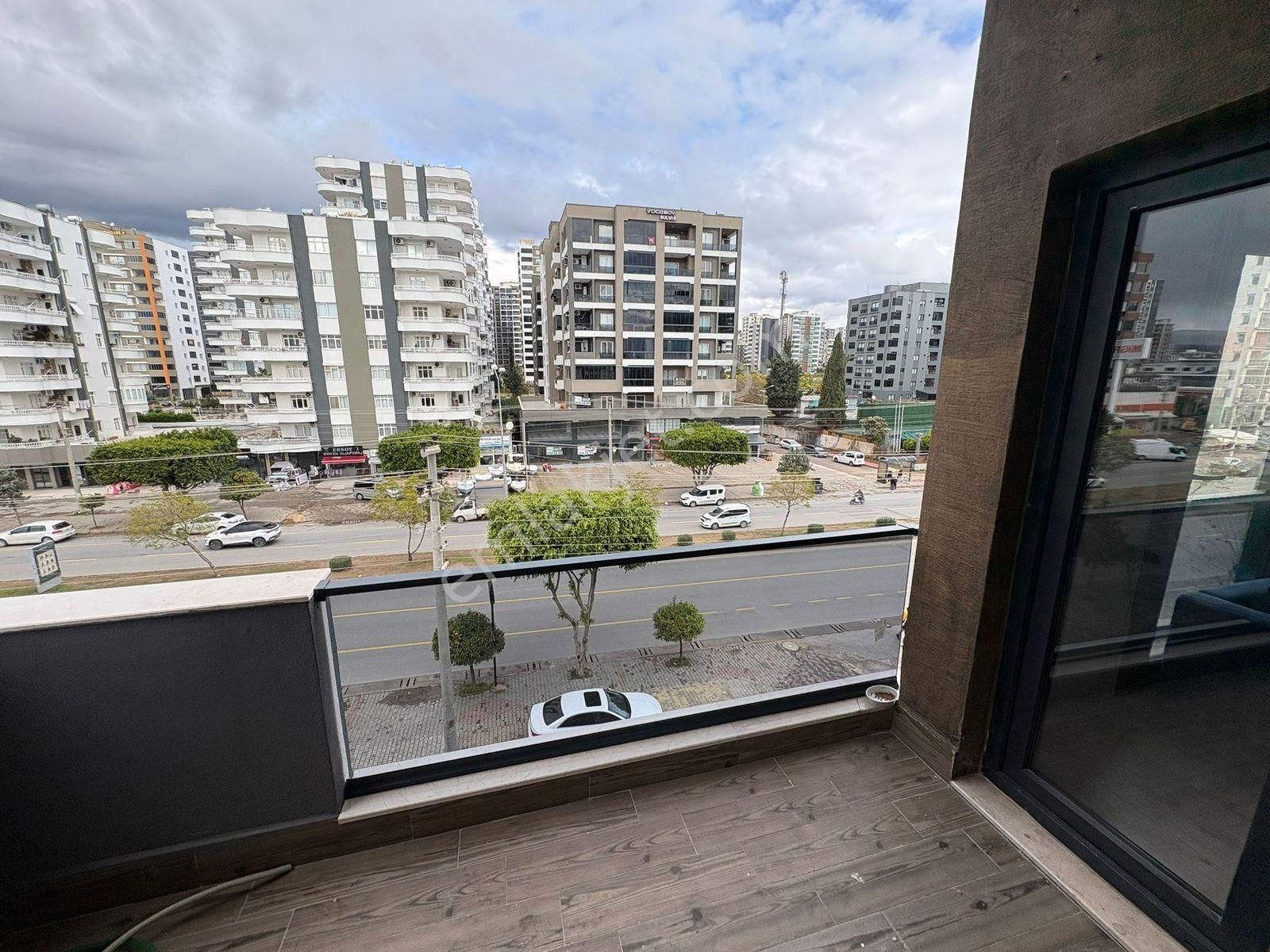 Thor'dan Mezitli Akdeniz Mahallesinde Cadde Cepheli 1+1 Kiralık - Görsel 14