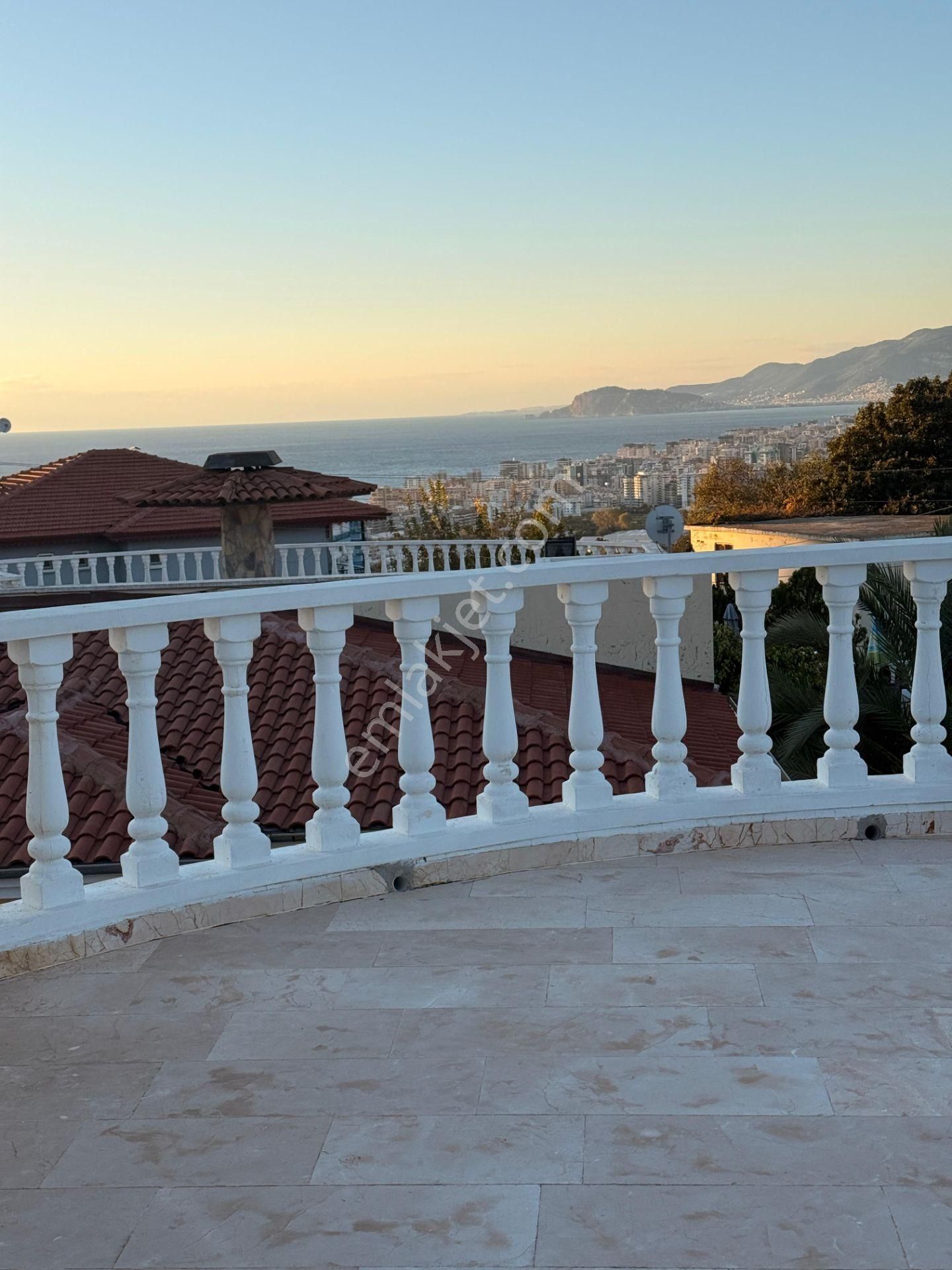 Europerty Homes'tan Kargıcak'ta 2+1 Villa - Görsel 22