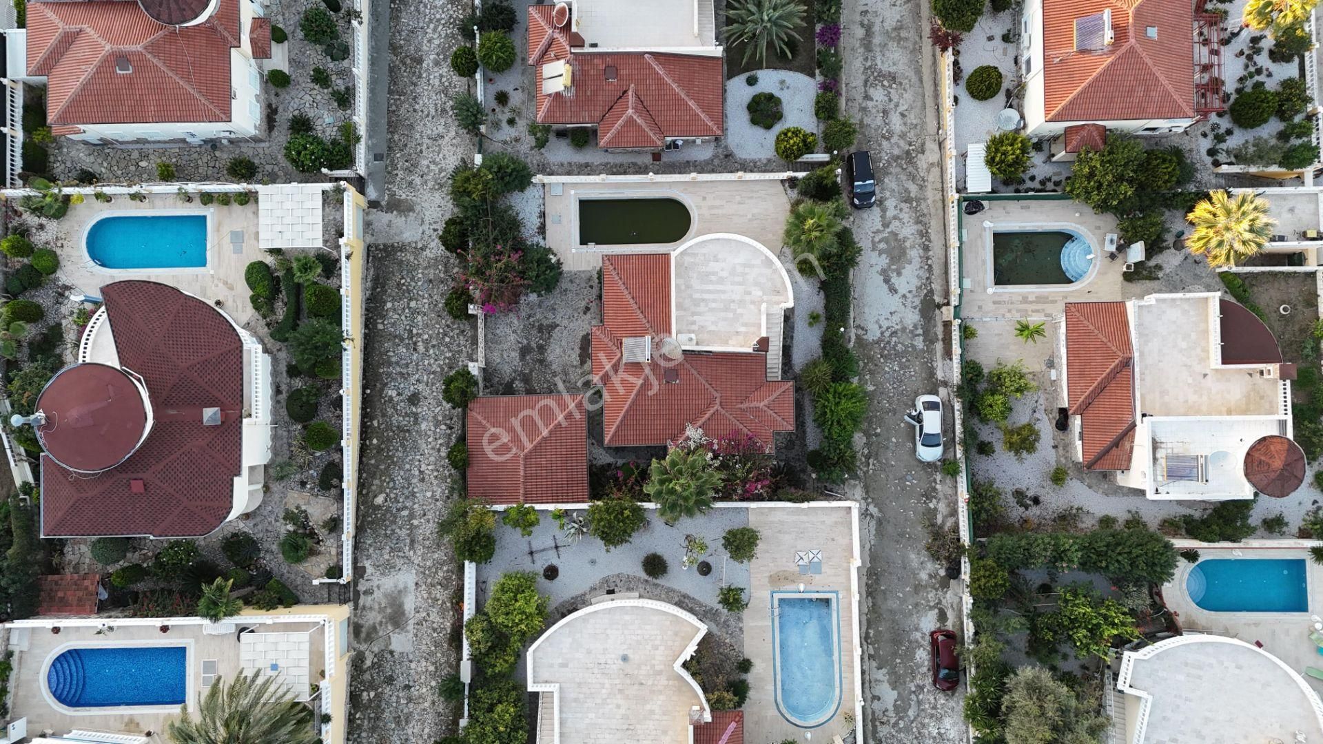 Europerty Homes'tan Kargıcak'ta 2+1 Villa - Görsel 31