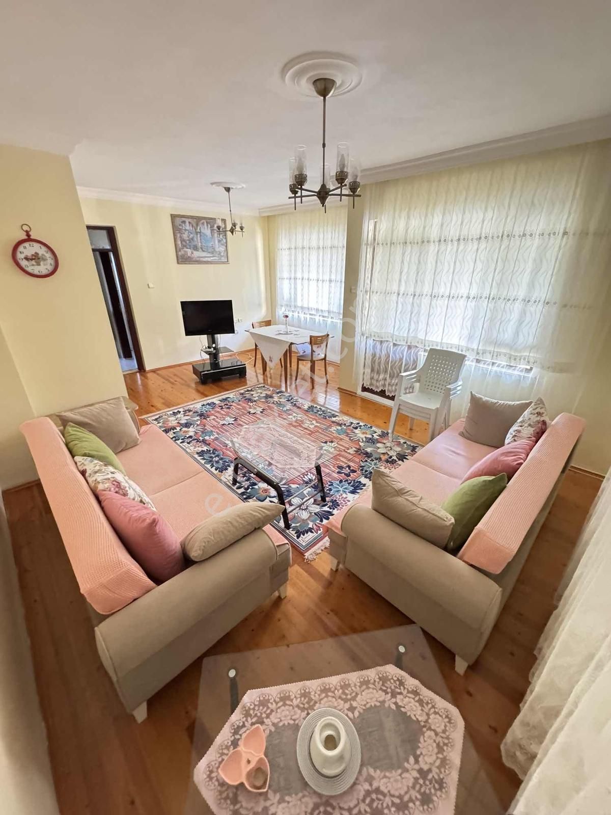 Denize Yakın Site İçi Ayrı Mutfaklı 3+1 Satılık Eşyasız Daire - Görsel 13