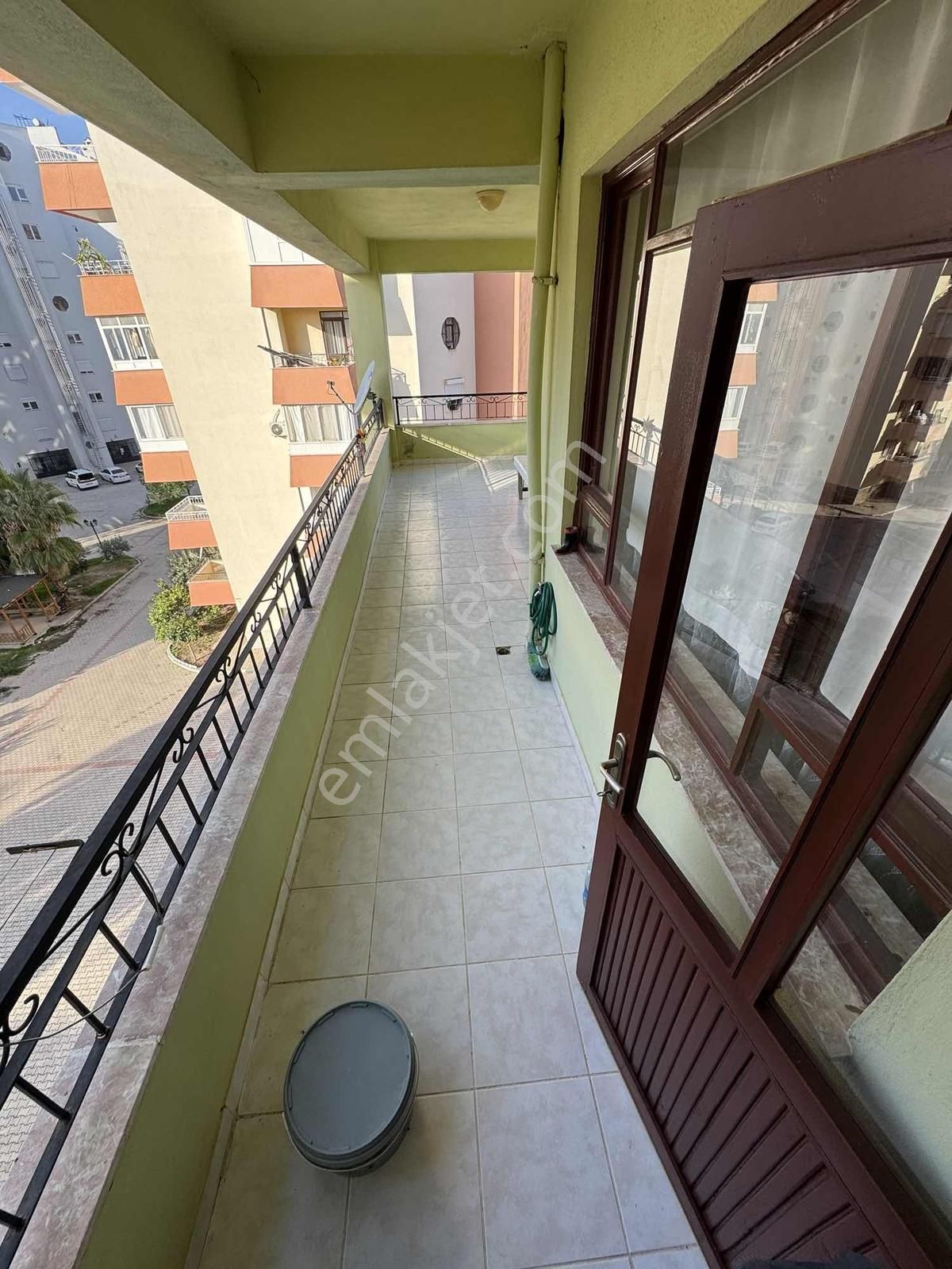 Denize Yakın Site İçi Ayrı Mutfaklı 3+1 Satılık Eşyasız Daire - Görsel 7