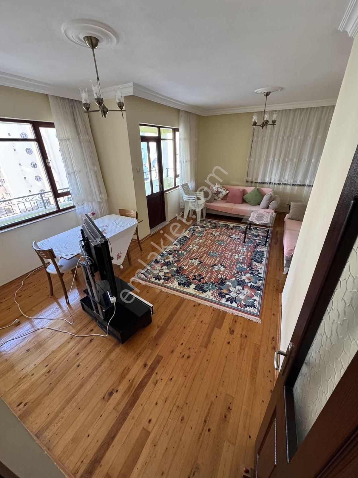 Denize Yakın Site İçi Ayrı Mutfaklı 3+1 Satılık Eşyasız Daire - Görsel 12